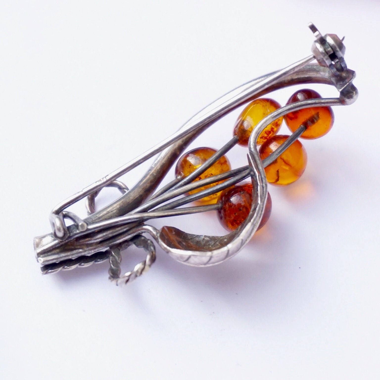 Vintage Silver and Amber Brooch, Unique Pin With Natural Amber Berries and a Silver Detailed Leaf, Beautiful Amber Brooch Made With Silver