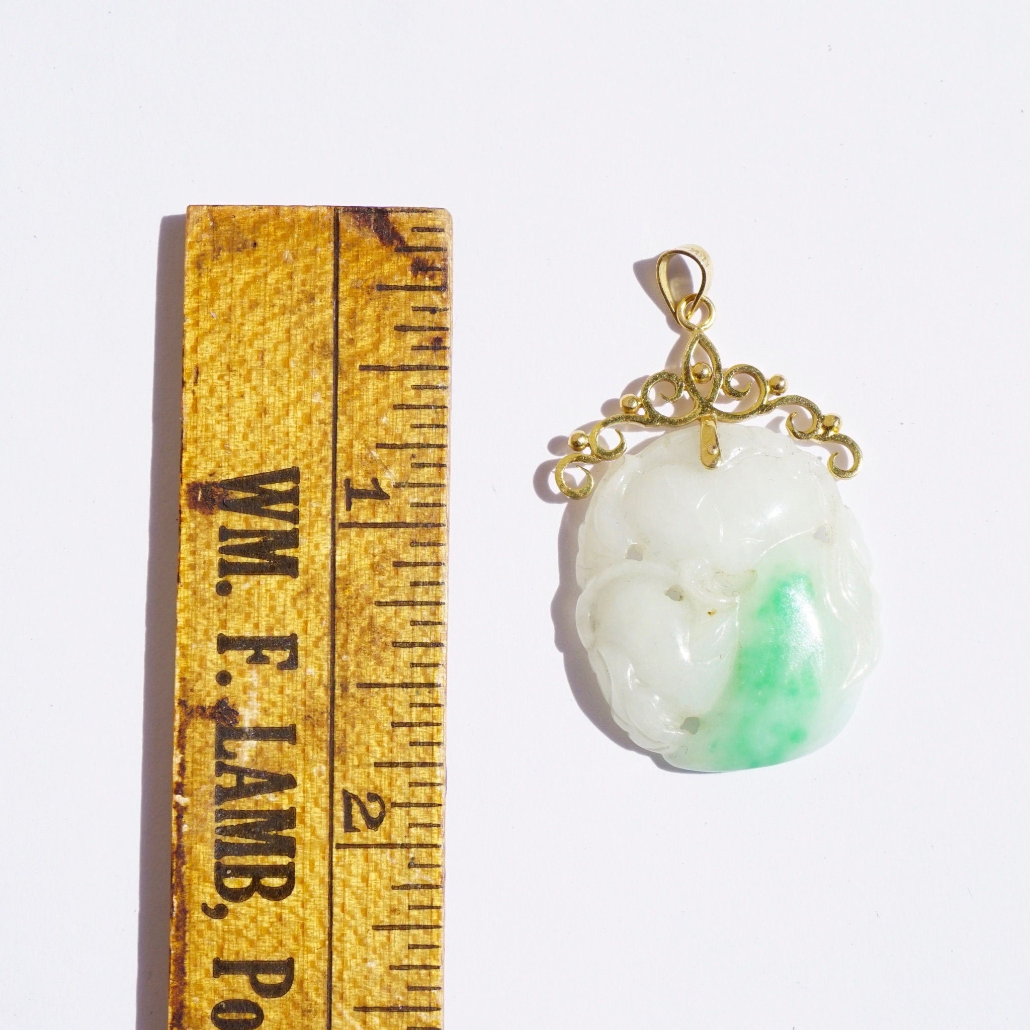 Vintage 18K Moss in Snow Jade Pendant, Beautiful Natural Jadeite Pendant With Gold Details, Abstract White/Green Jade Pendant, 18K Necklace