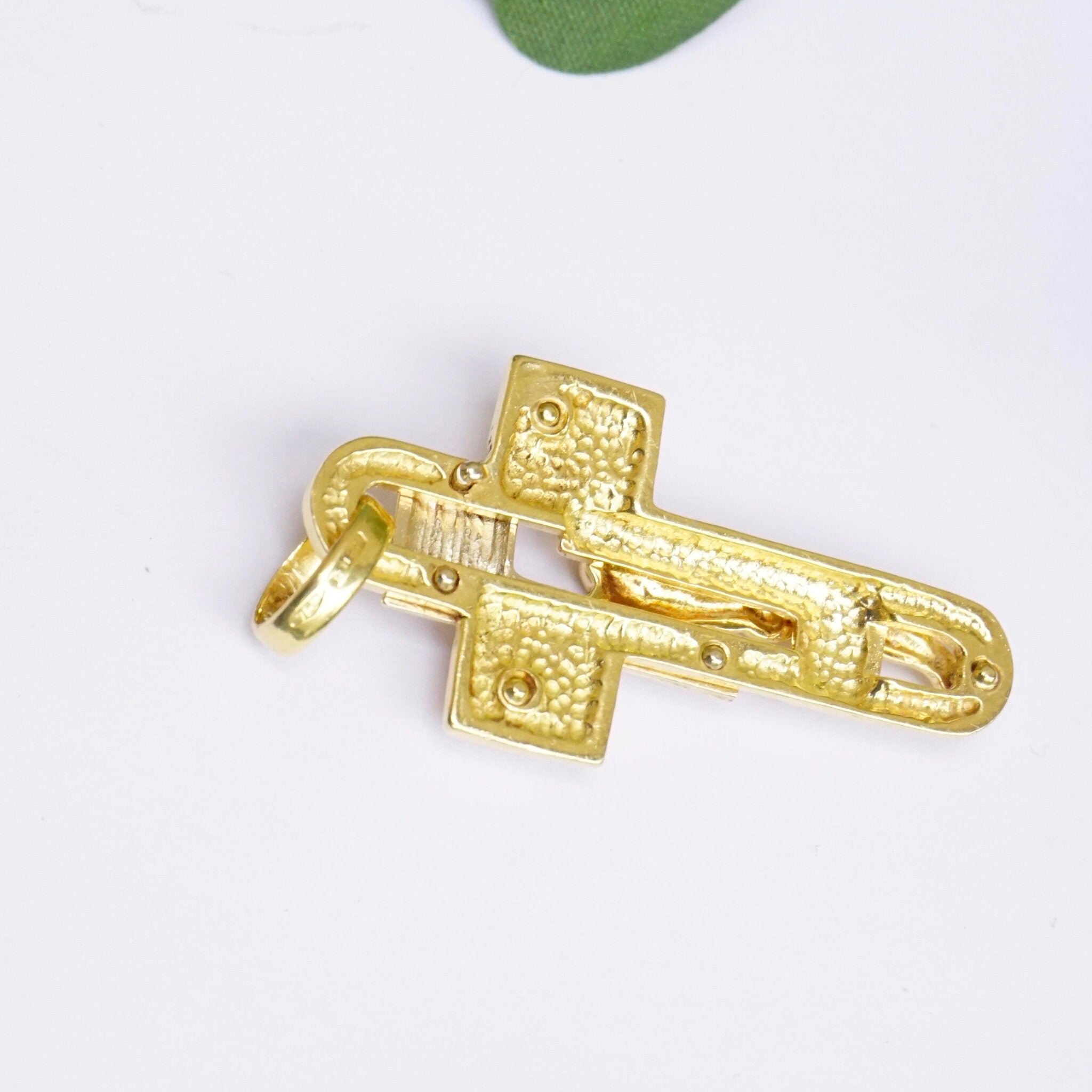 Vintage 18K Gold Jesus Crucifix Pendant, Yellow Gold Jesus On The Cross Pendant, Unique Crucifix Pendant, Antique Gold Catholic Jewelry