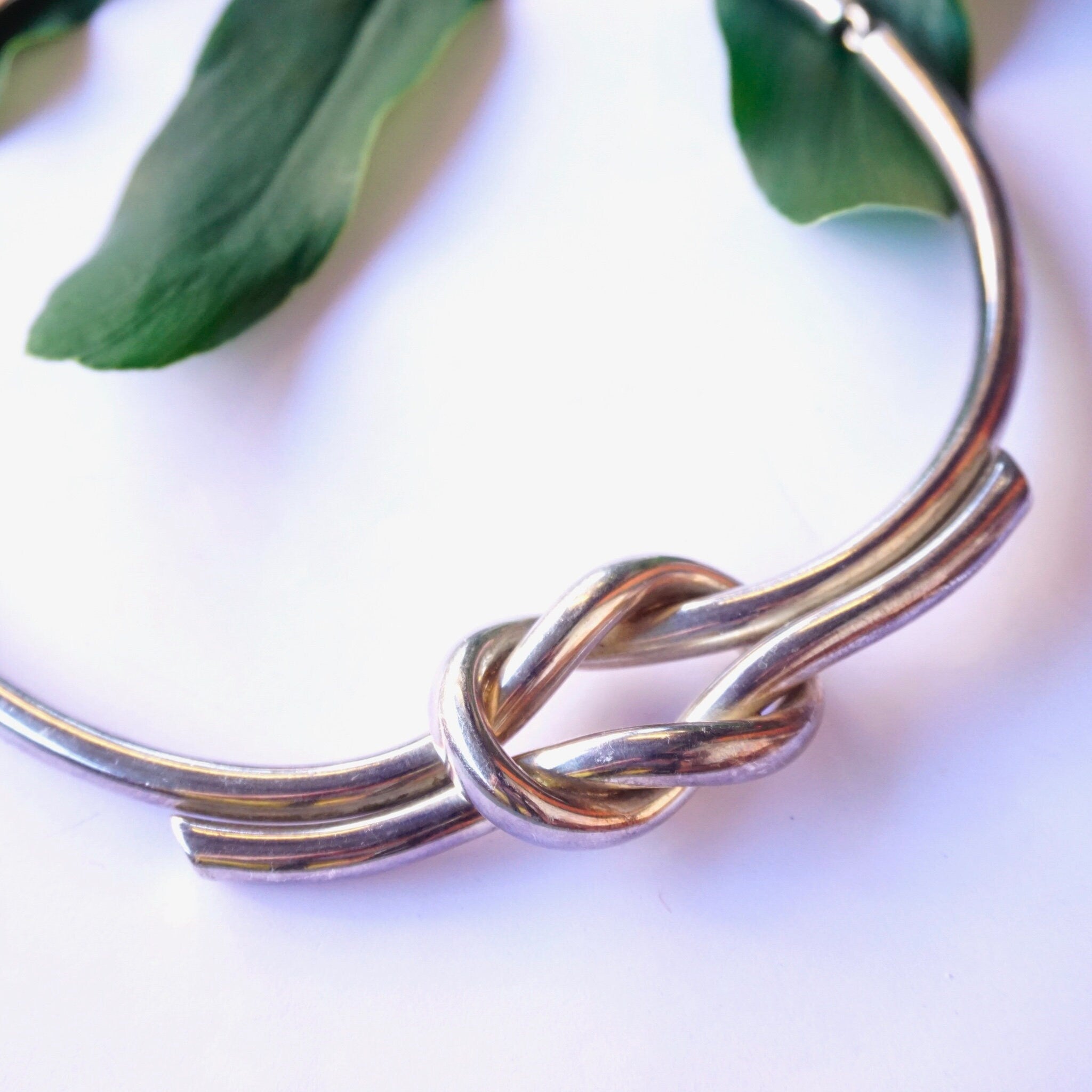 Vintage Sterling Silver Love Knot Choker Necklace, Statement Necklace With Infinity Knot, Unique Linked Choker Necklace With Knot Pendant