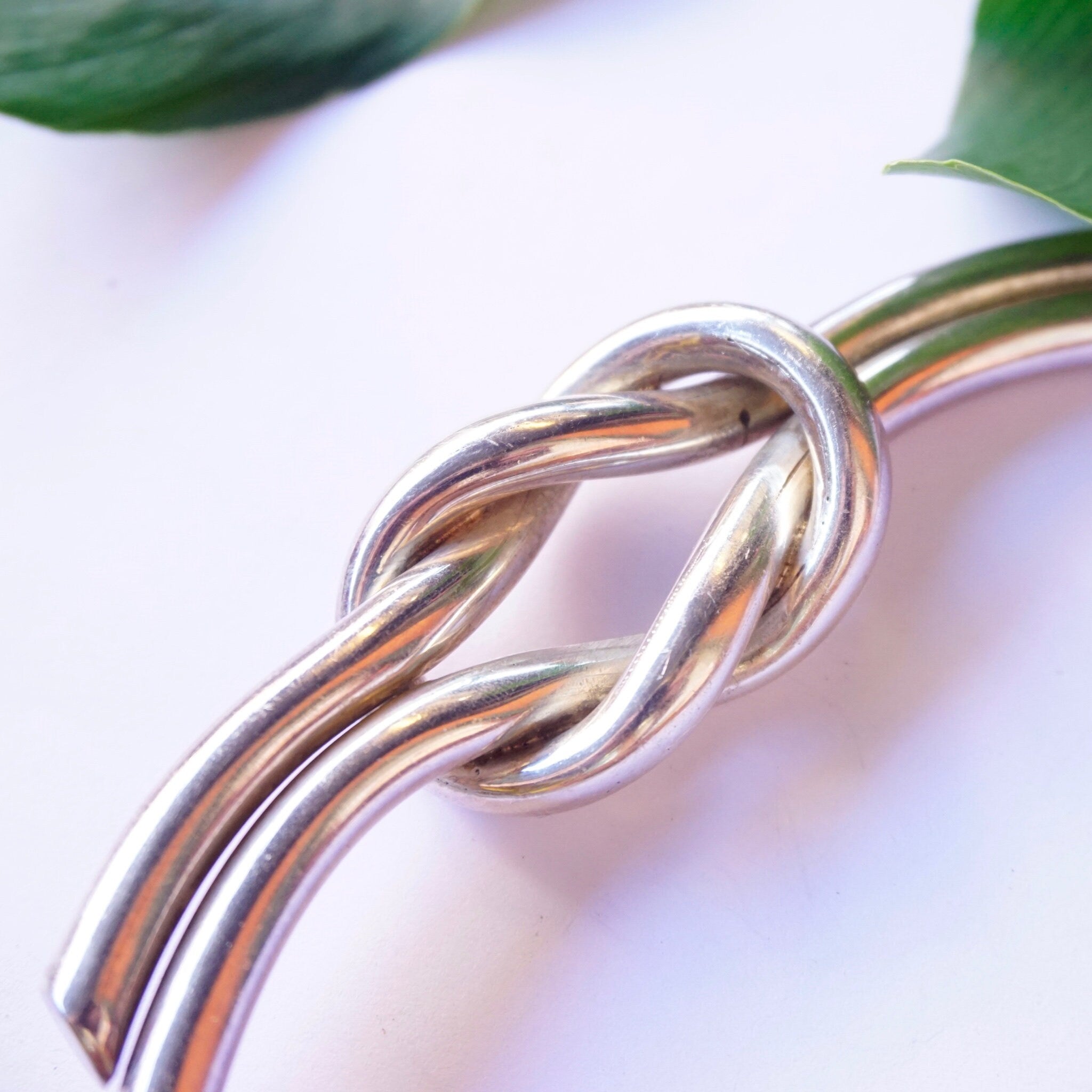 Vintage Sterling Silver Love Knot Choker Necklace, Statement Necklace With Infinity Knot, Unique Linked Choker Necklace With Knot Pendant