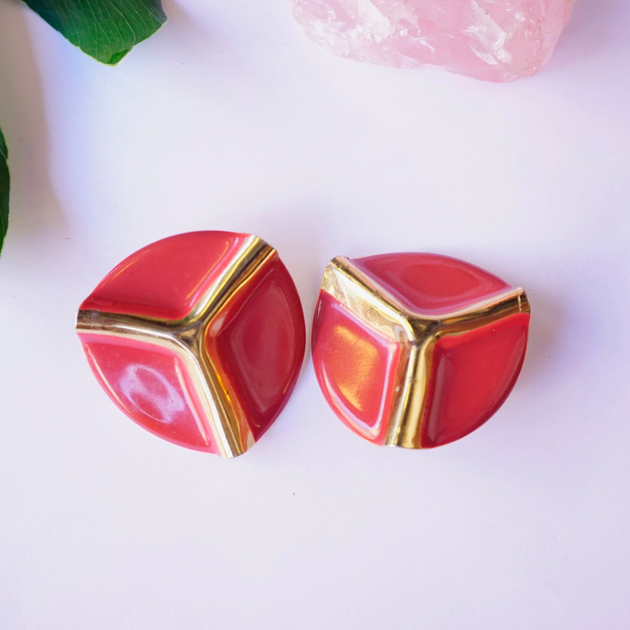 Vintage Abstract Pink and Gold Metal Stud Earrings, 80's Costume Jewelry Earrings With 3D Ripple, Gaudy Pink and Gold Costume Earrings