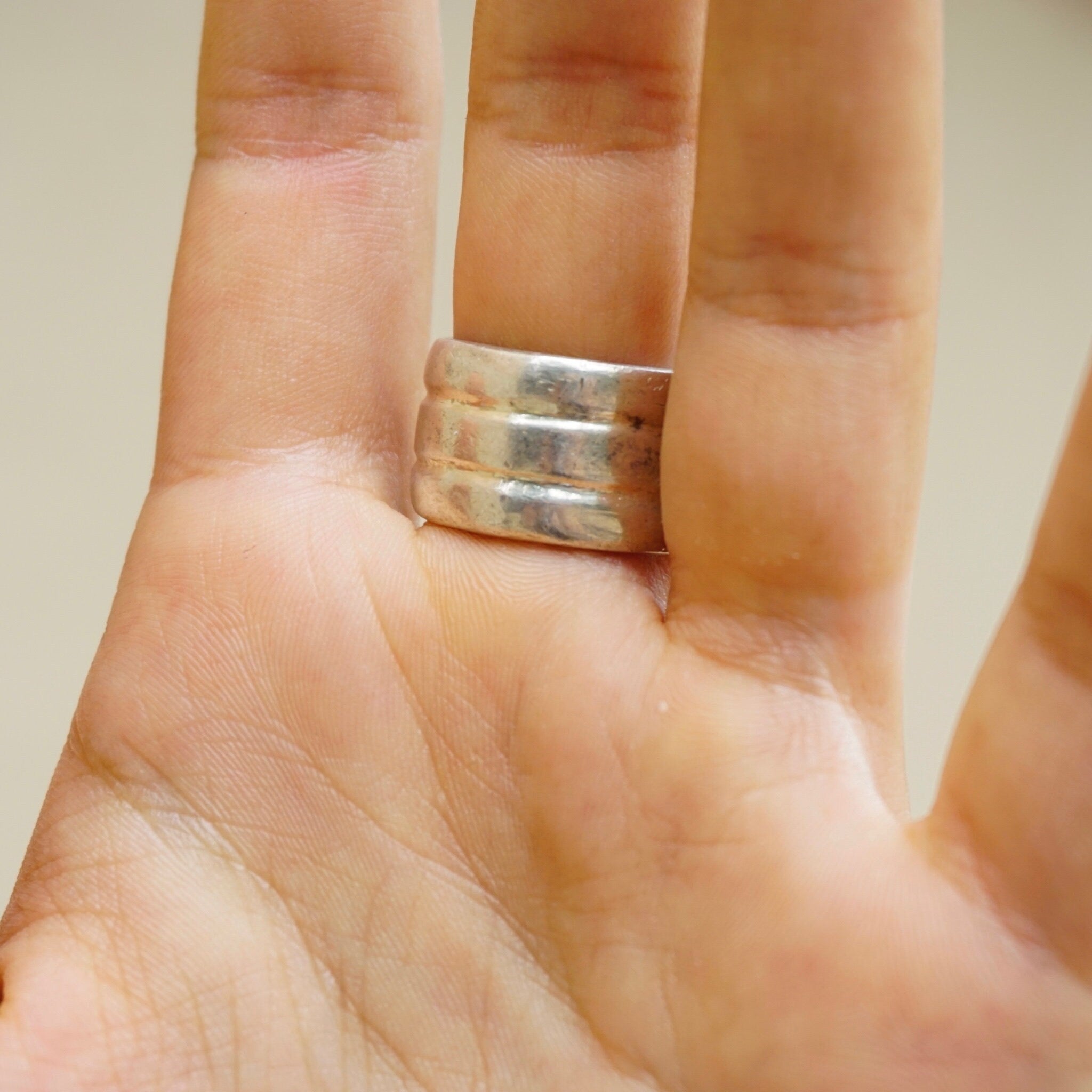 Vintage Sterling Silver Ring With Stripe Accent, Made In Mexico Silver Ring With Tiered Details, Thick Silver Band With Accent Stripe