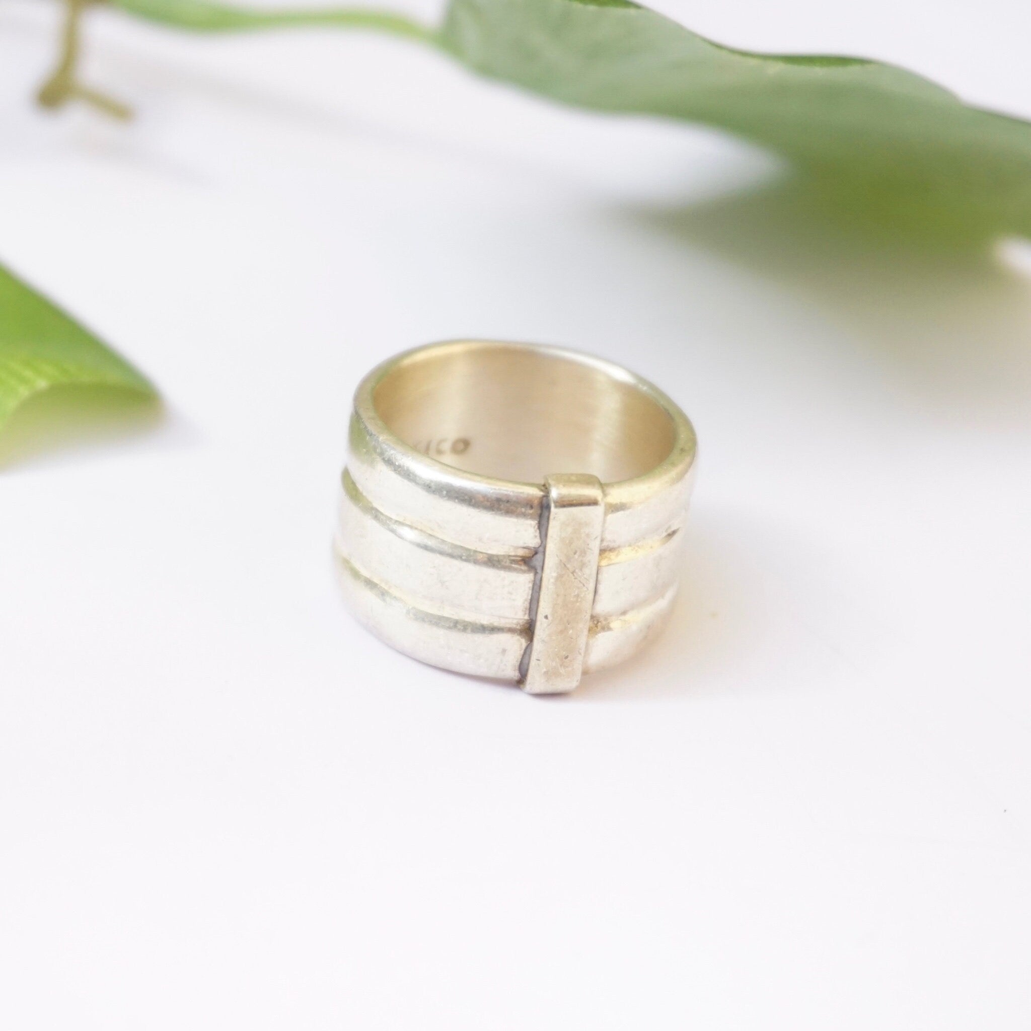 Vintage Sterling Silver Ring With Stripe Accent, Made In Mexico Silver Ring With Tiered Details, Thick Silver Band With Accent Stripe