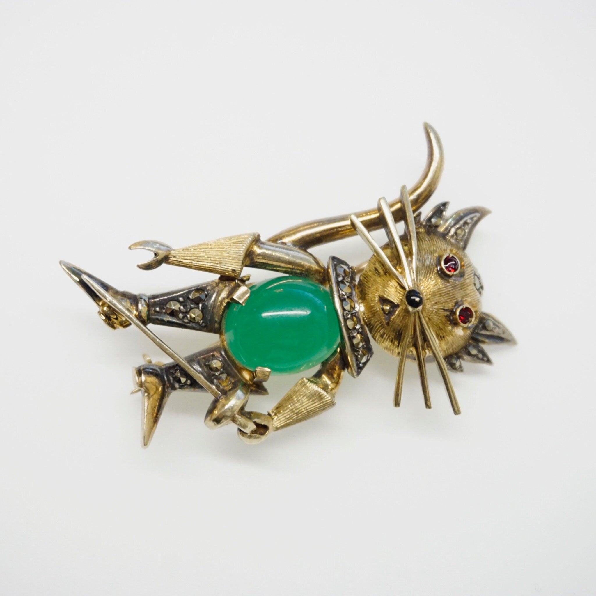 Vintage Germany Sterling Gold Toned Jelly Belly Puss in Boots Brooch With Chrysoprase and Marcasite, Quirky Cat Pin With Green Gemstone