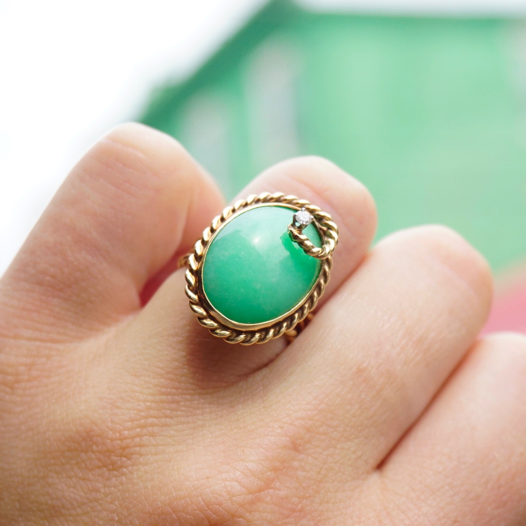 Vintage 14K Gold Jade and Diamond Cocktail Ring, Gold Twist Estate Ring With Green Jade Stone and Diamond Accent, Large Jade Cocktail Ring