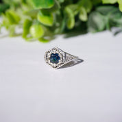 Vintage 14K White Gold Filagree Ring With Sapphire Gemstone, Beautiful White Gold Ring With Cut Out Detail and Blue Stone, Sapphire Ring
