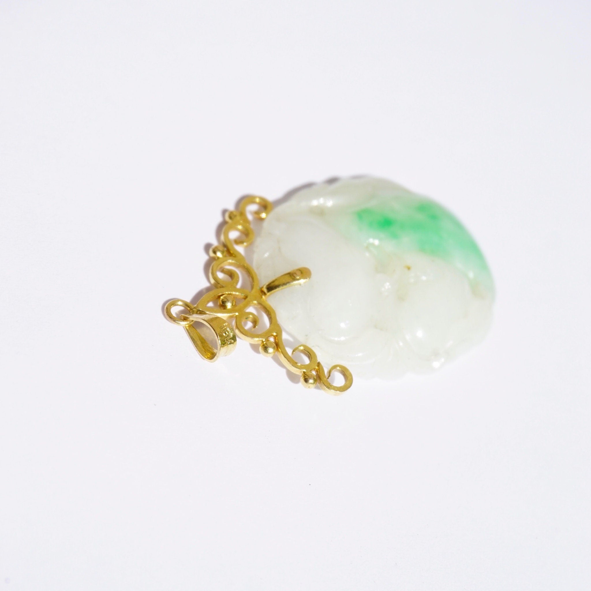 Vintage 18K Moss in Snow Jade Pendant, Beautiful Natural Jadeite Pendant With Gold Details, Abstract White/Green Jade Pendant, 18K Necklace