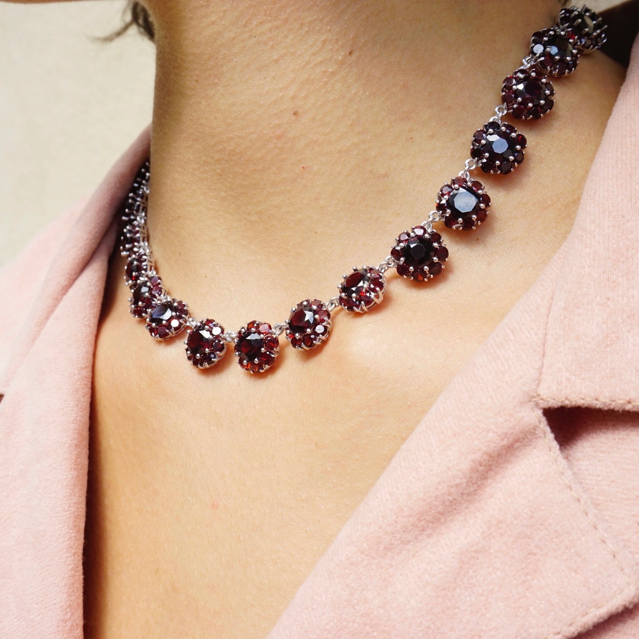 Vintage Sterling Silver Garnet Glass Stone Choker Necklace, Beautiful Red Stone Silver Collar, Beaded Choker Necklace, Garnet Stone Choker