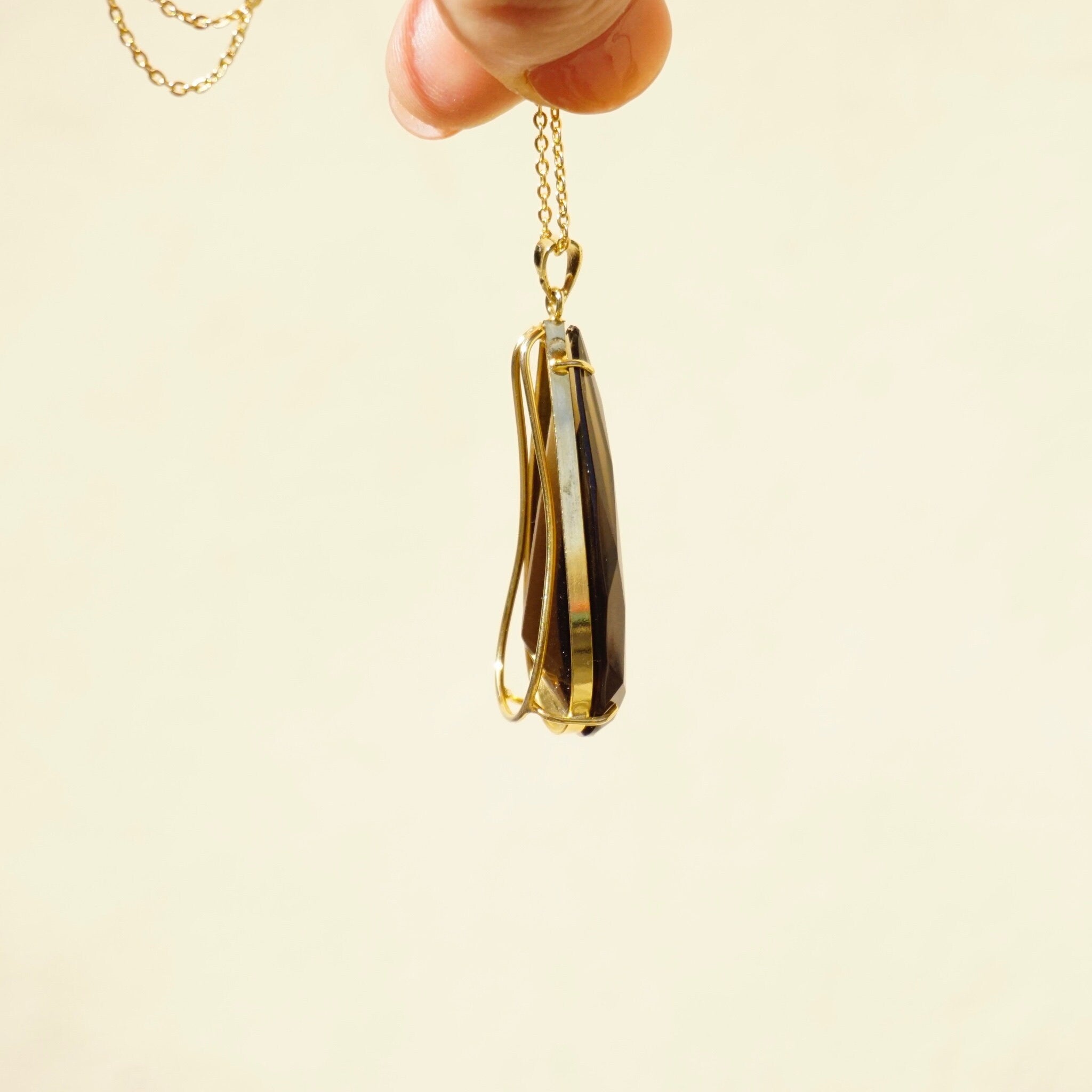 Vintage Smoky Quartz Gold Toned Necklace, Beautiful Tear Drop Smoky Quartz Glass Pendant, Gold Toned Costume Jewelry,