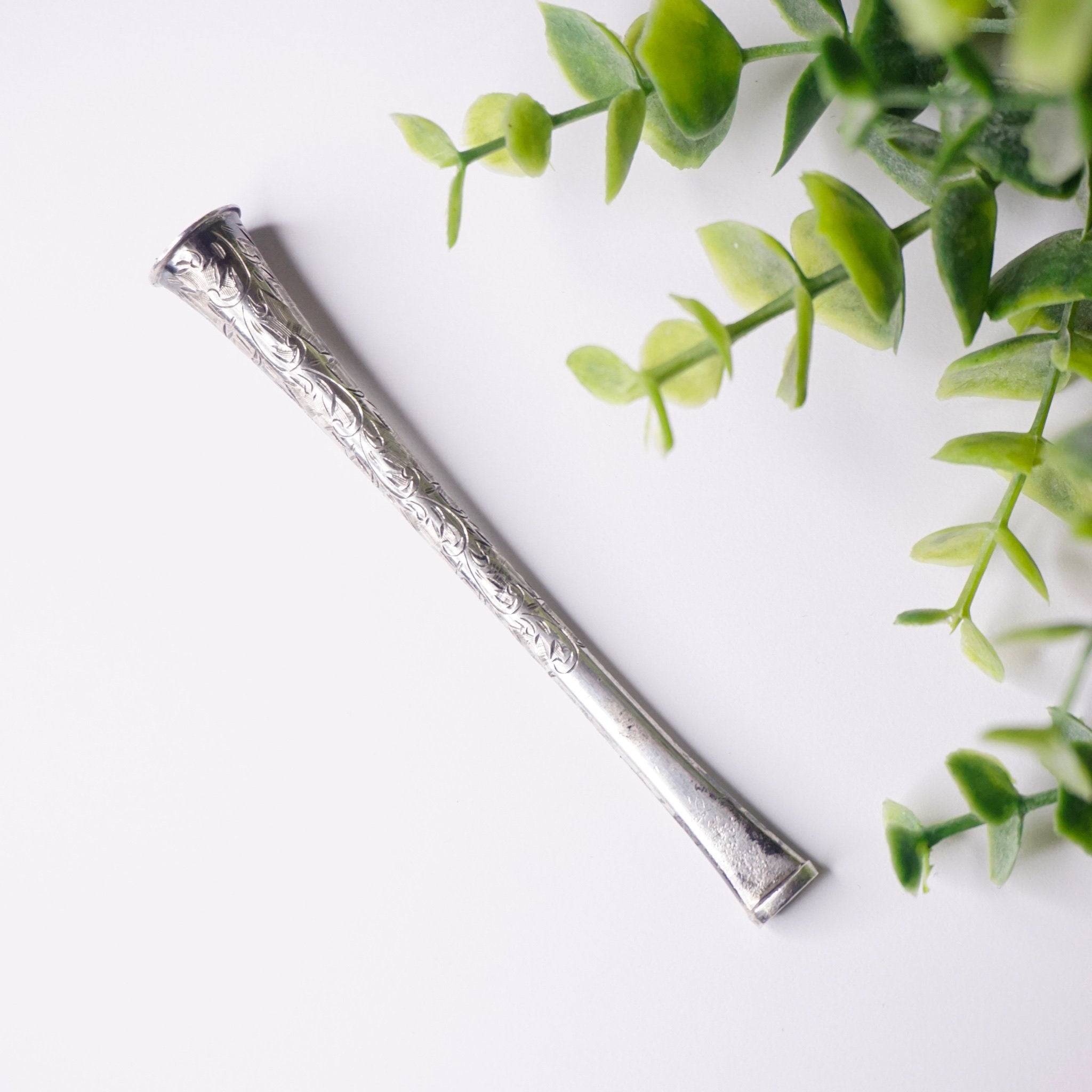 Vintage Sterling Cigarette Holder, Art Nouveau Style Women's Cigarette Holder With Etchings, Beautifully Detailed Cigarette Holder, 950
