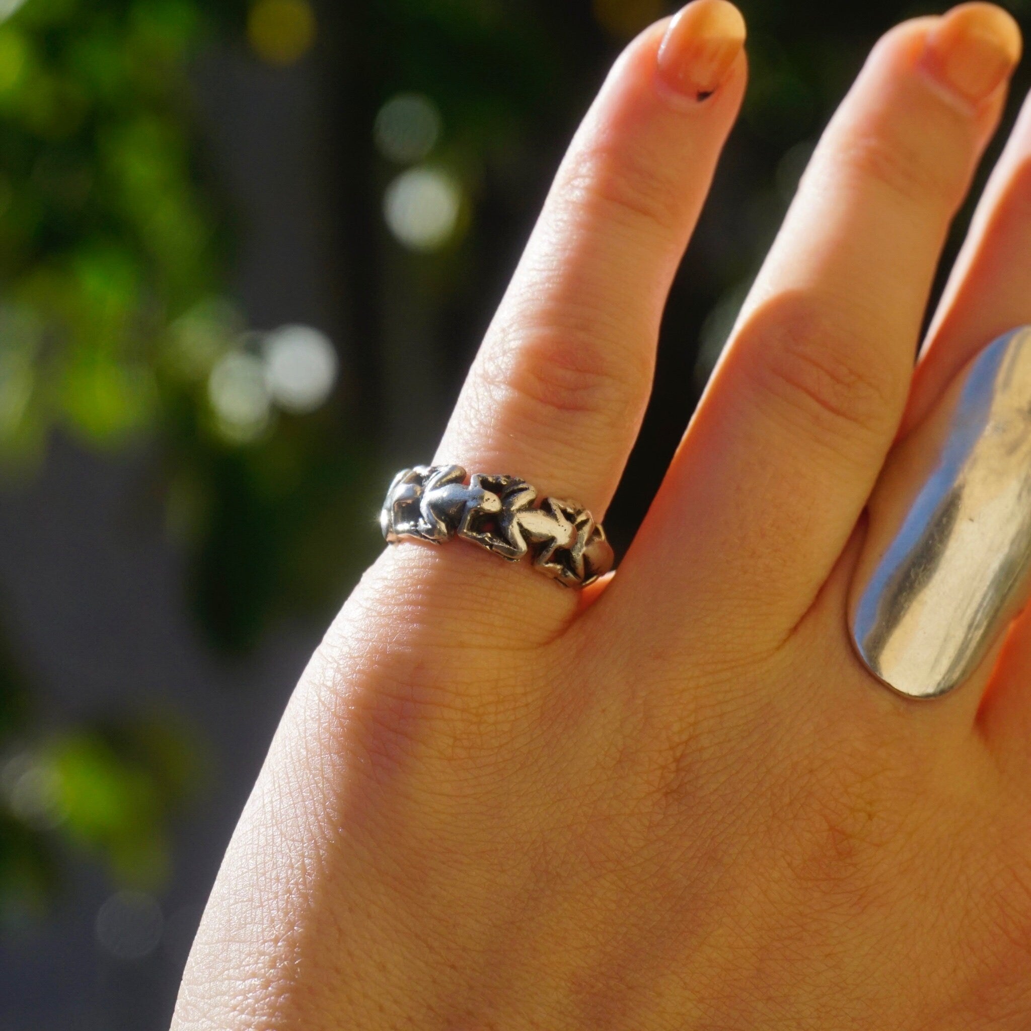Vintage Sterling Silver Frog Ring, Unique Silver Ring With Chain of Frogs, Quirky Silver Ring, Size 7 3/4 US Silver Ring, 925 Jewelry