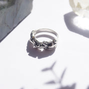 Vintage Sterling Silver Frog Ring, Unique Silver Ring With Chain of Frogs, Quirky Silver Ring, Size 7 3/4 US Silver Ring, 925 Jewelry
