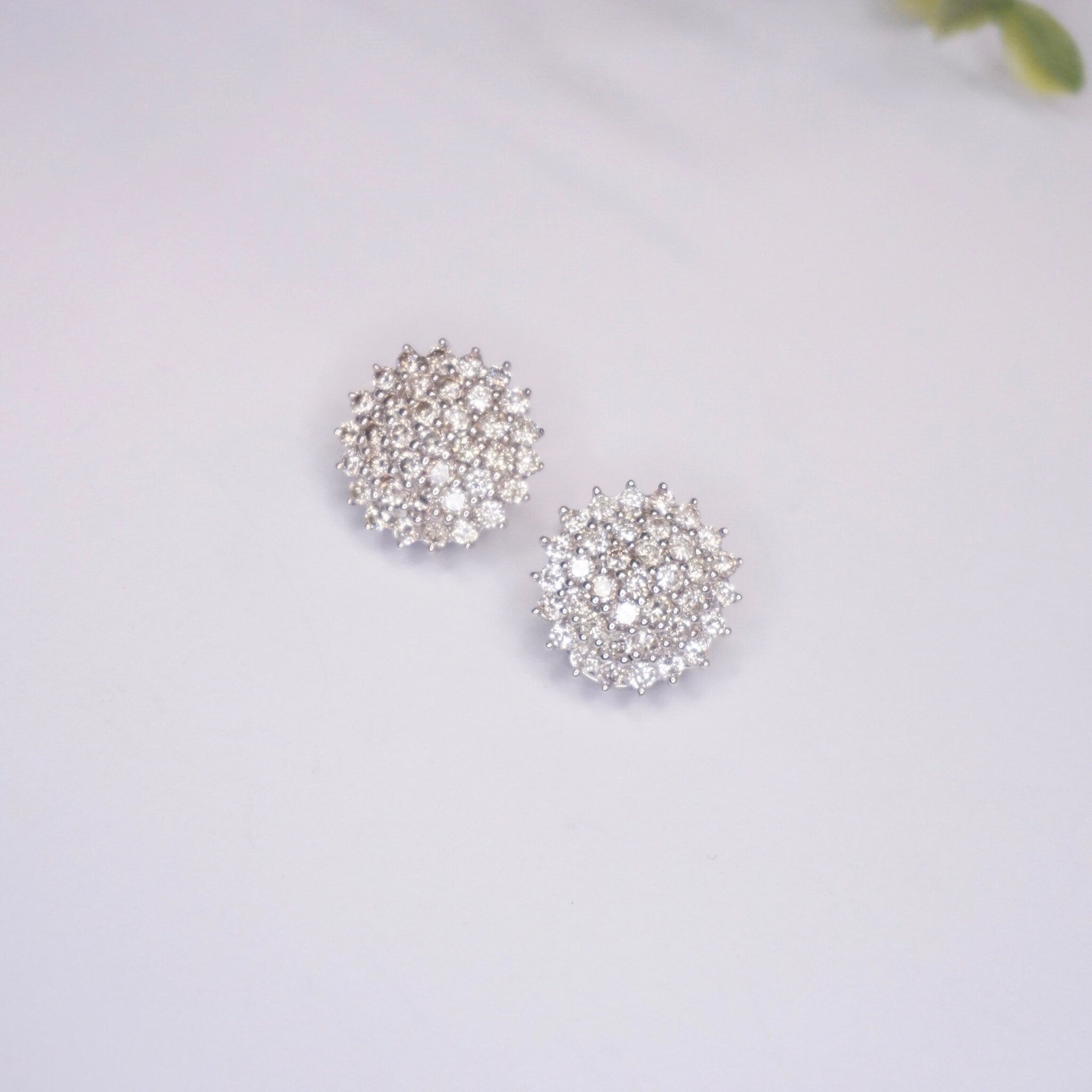 Vintage 18K White Gold Diamond Clip-On Earrings, Beautiful Diamond Earrings, Elegant White Gold Earrings, 18K White Gold Jewelry