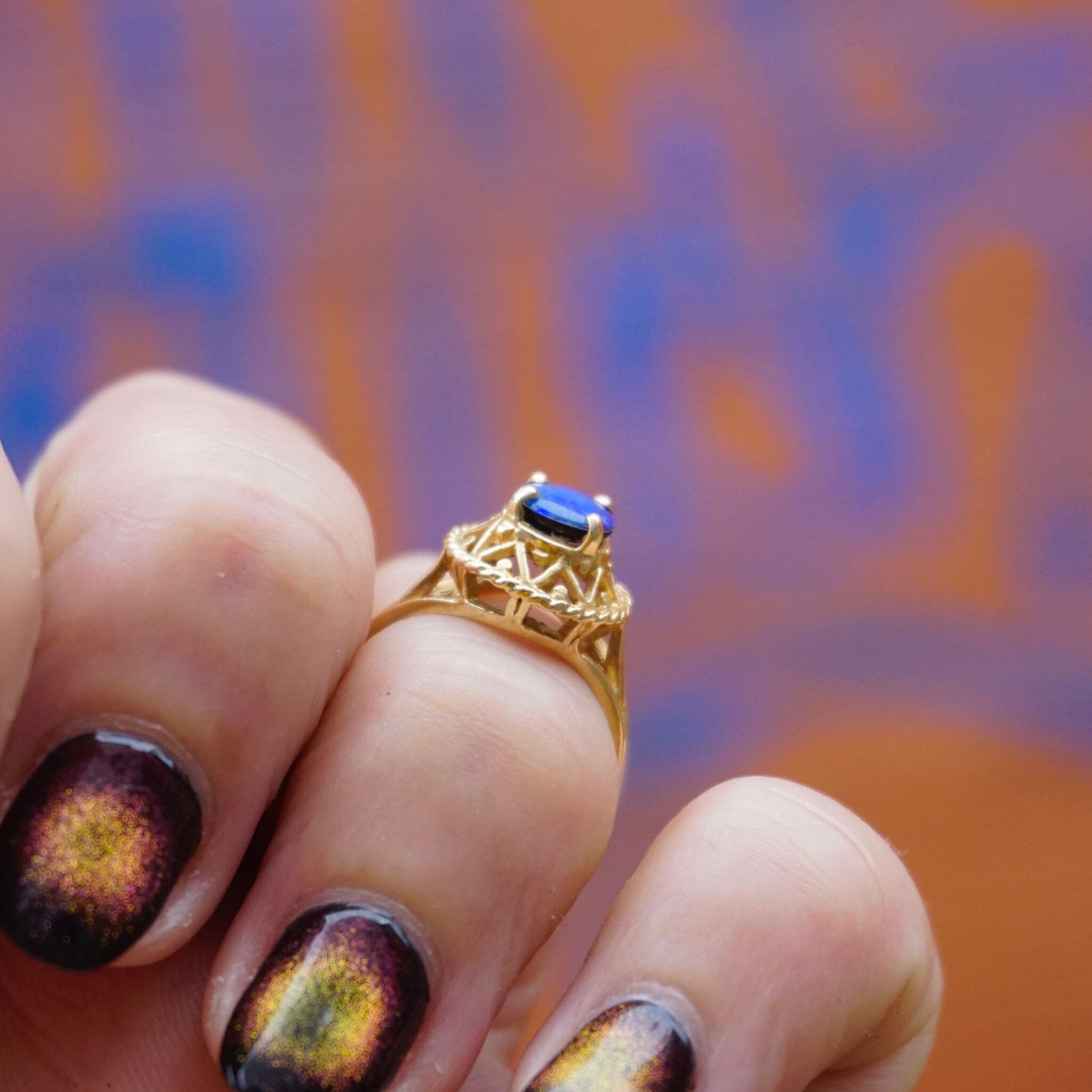 Vintage 14K Gold Blue Opal Ring, Opal Raised Stone Ring With Detailed Gold Setting, Petite Gold Ring With Small Opal Stone, Opalescent Ring