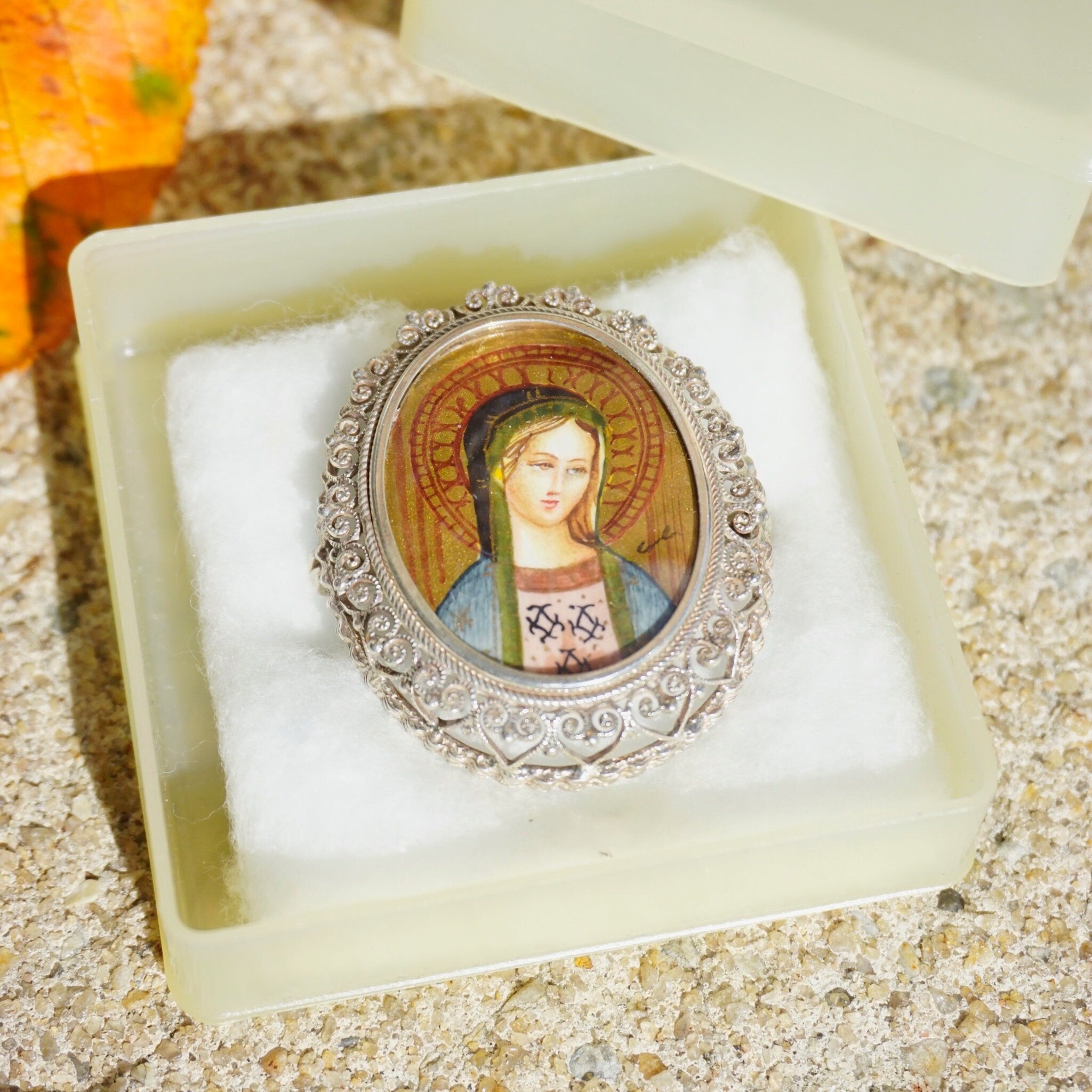 Brooch, Never Worn Silver Pendant With Beautiful Mother of Mary Idol