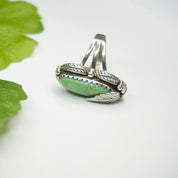 Vintage Turquoise And Silver Ring, Navajo Ring With Silver Feather/Leaf Design, Light Green Turquoise Ring, Natural Turquoise, Foster 925
