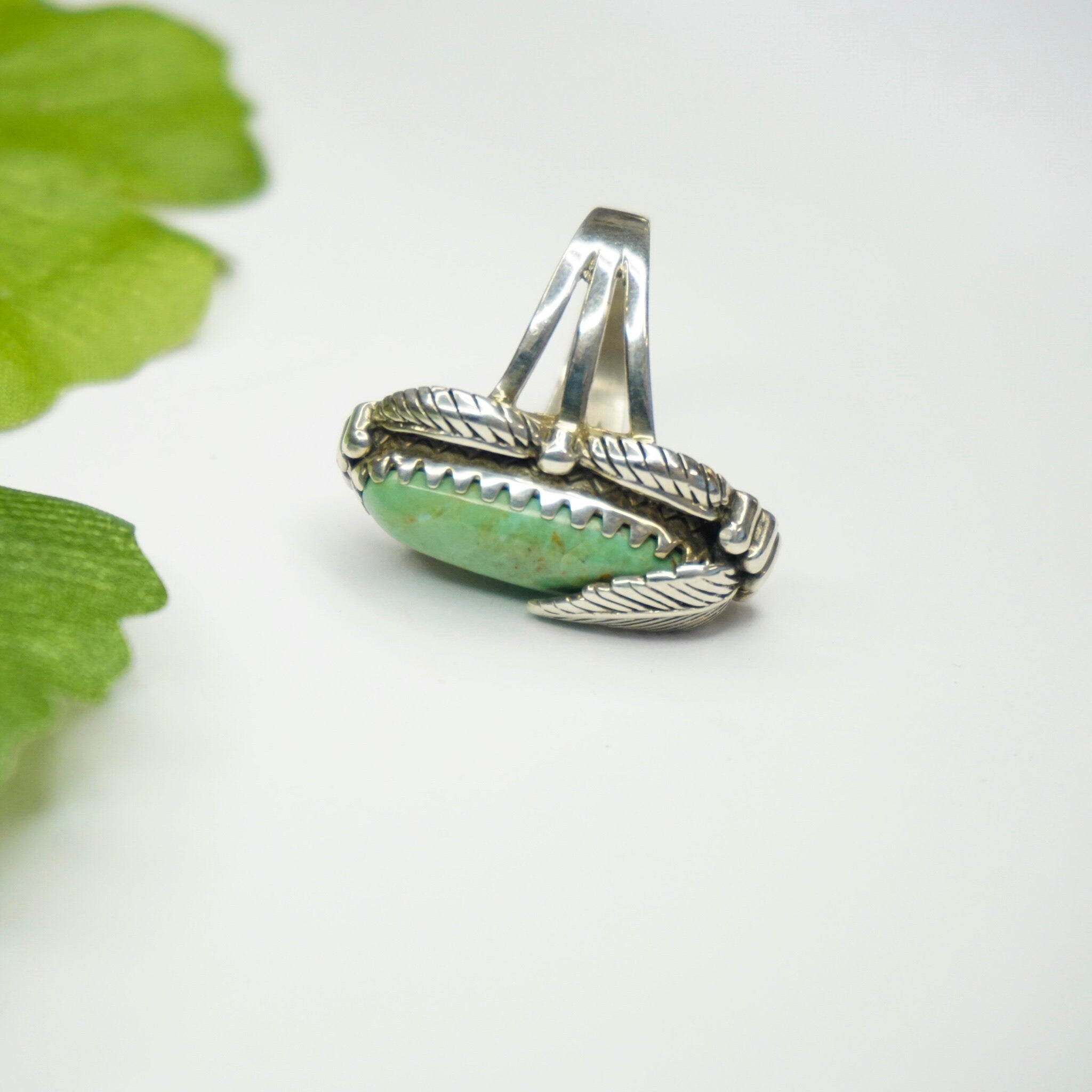 Vintage Turquoise And Silver Ring, Navajo Ring With Silver Feather/Leaf Design, Light Green Turquoise Ring, Natural Turquoise, Foster 925