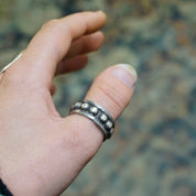 Vintage Hammered Sterling Silver Ring, Silver Circle Detail Ring, Tarnished Silver Ring, Large Silver Men's Ring, 925 Mexico