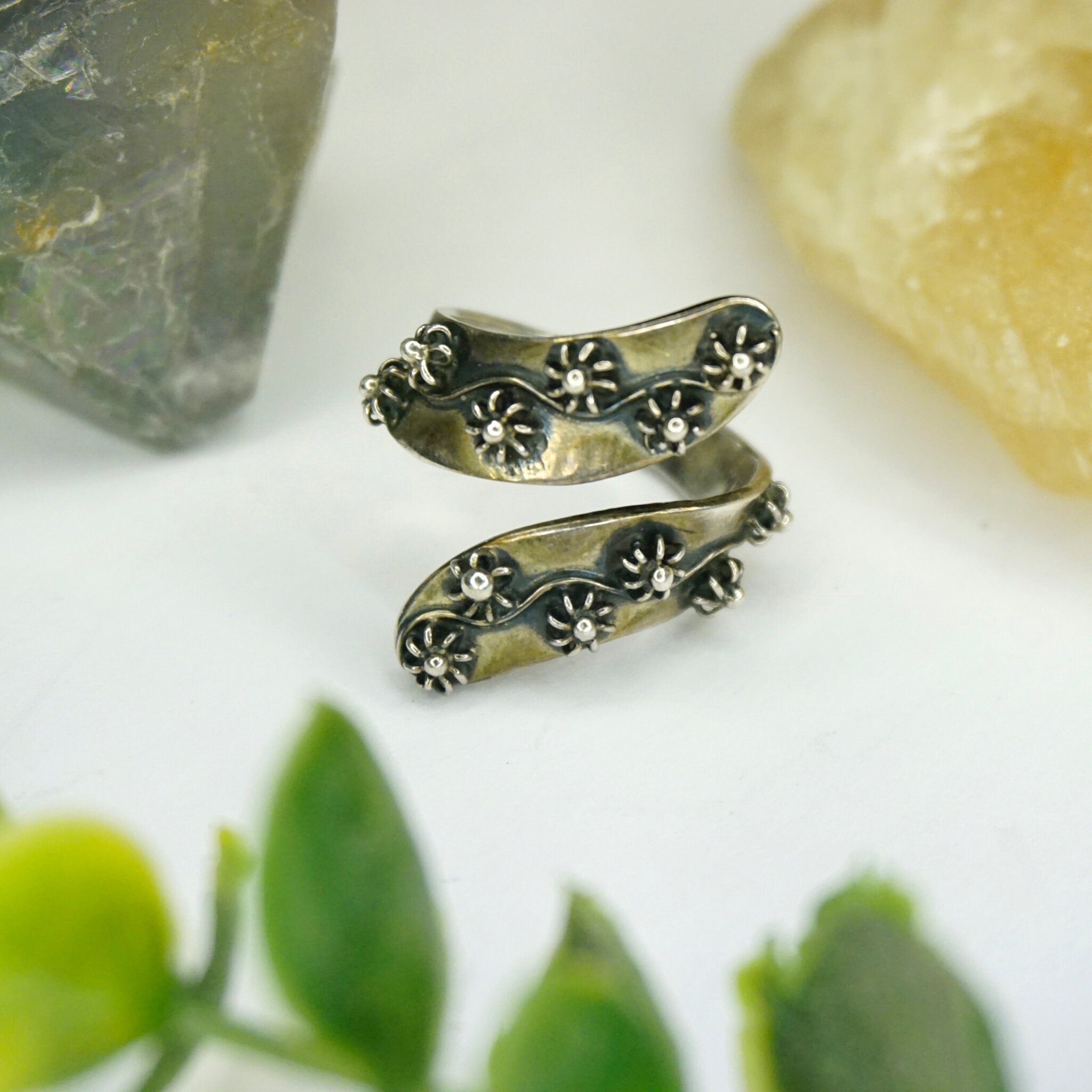 Vintage Sterling Silver Beaded Flower Twist Ring, Wrap Around Ring With Flower Details, Taxco 925 Silver Ring, Made In Mexico
