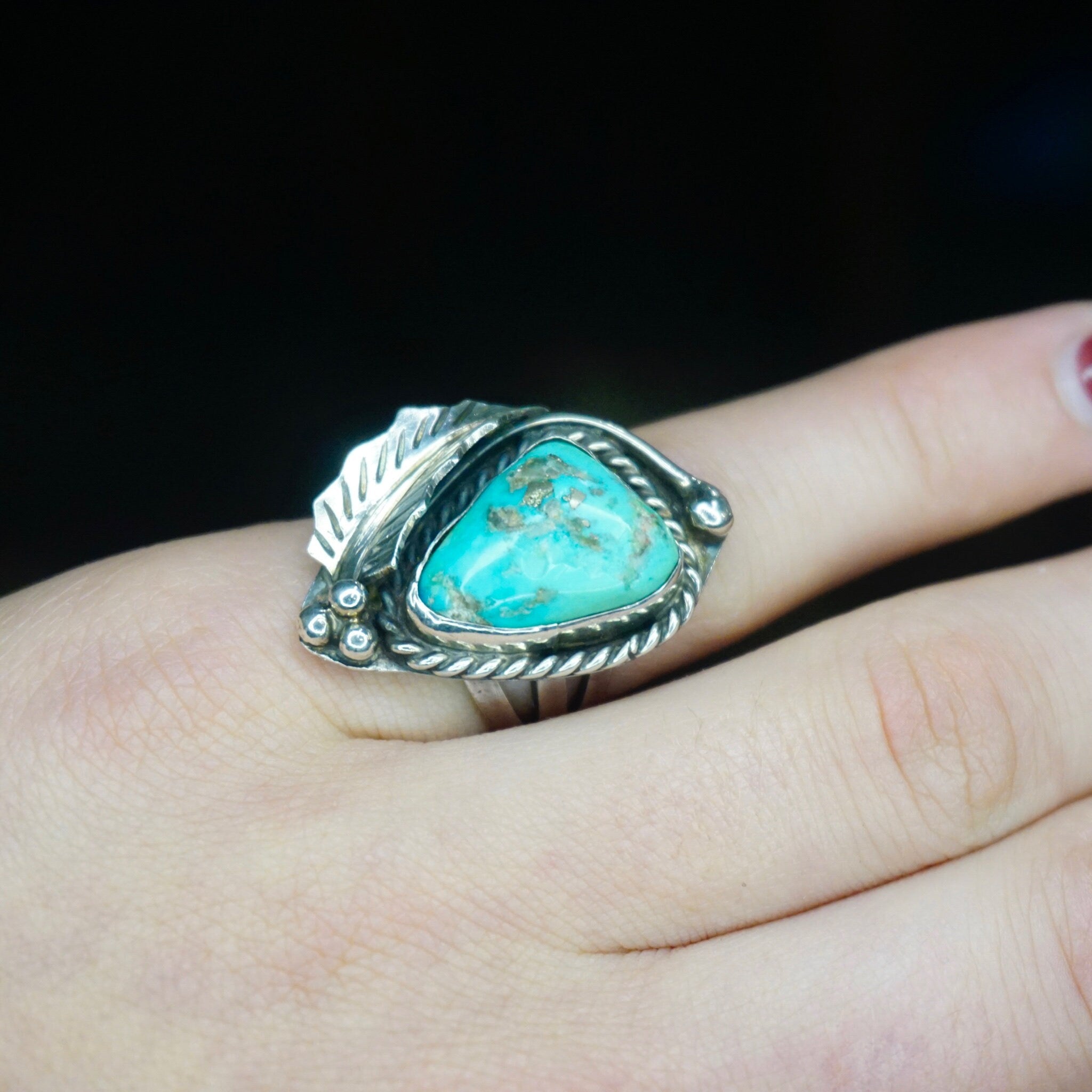 Vintage Turquoise and Sterling Silver Ring, Navajo Ring With Natural Turquoise and Silver Leaf/Feather, Native American Jewelry, 925