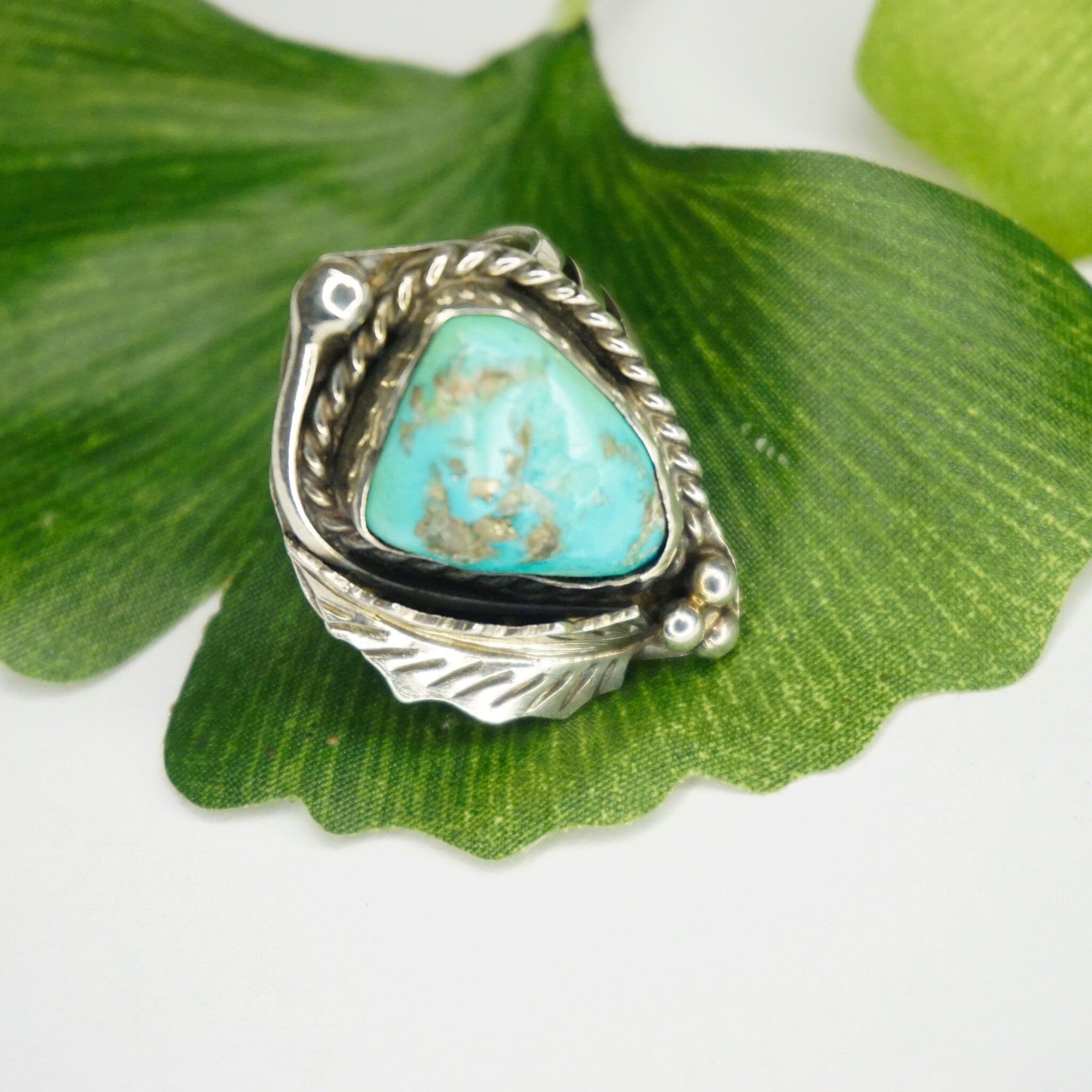 Vintage Turquoise and Sterling Silver Ring, Navajo Ring With Natural Turquoise and Silver Leaf/Feather, Native American Jewelry, 925