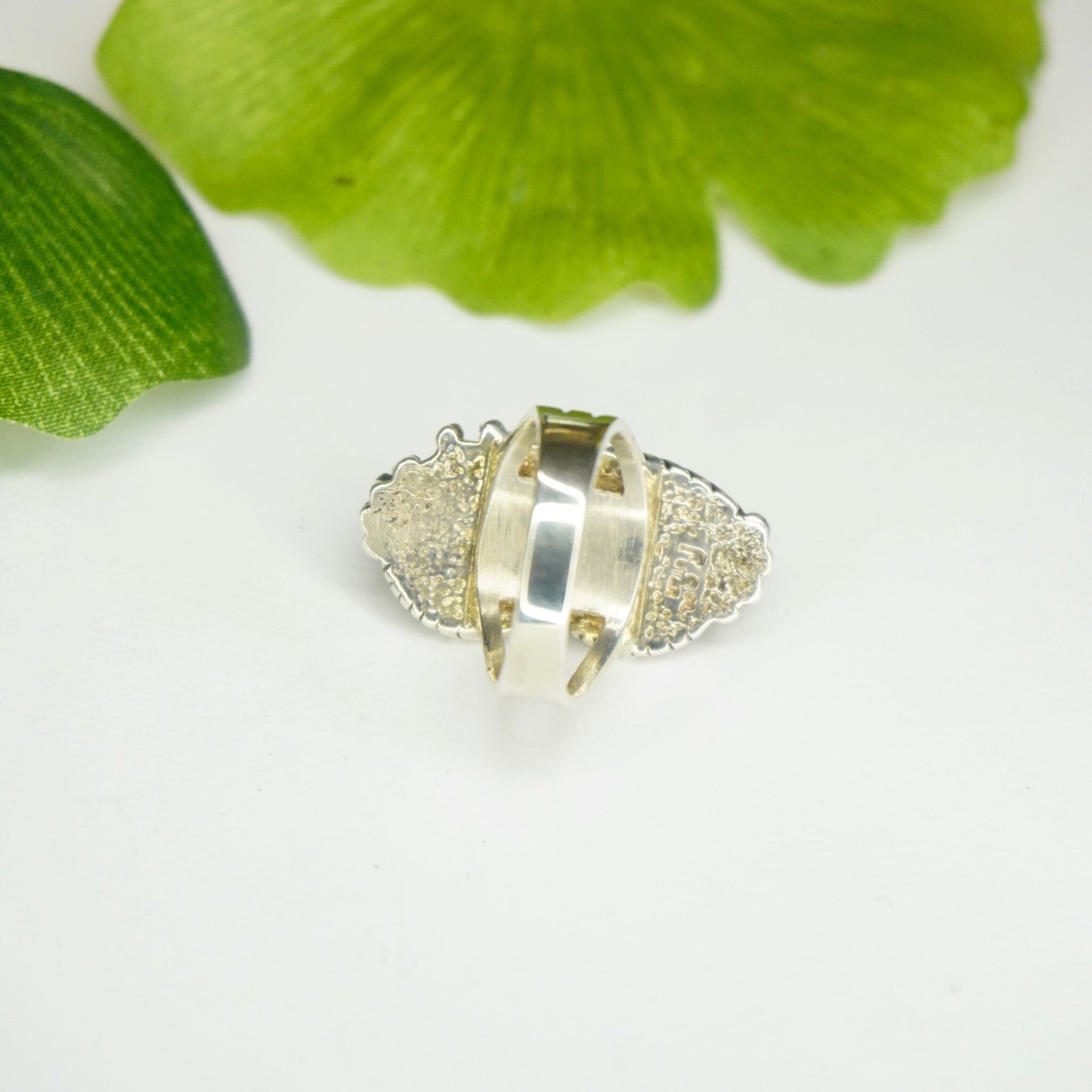 Vintage Turquoise And Silver Ring, Navajo Ring With Silver Feather/Leaf Design, Light Green Turquoise Ring, Natural Turquoise, Foster 925