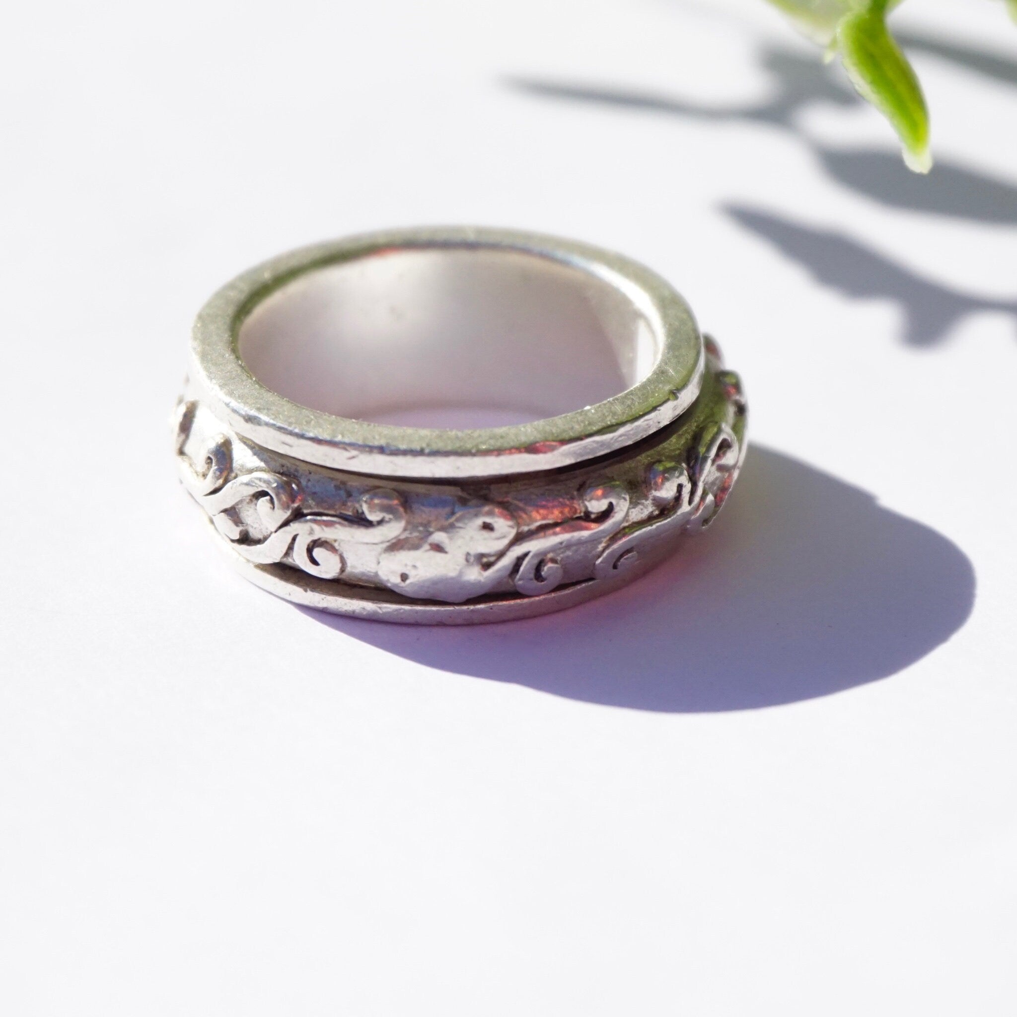 Vintage Sterling Silver Spinner Ring, Large Silver Meditation Ring With Swirl Pattern, Thick Sterling Silver Prayer Ring, 925 Jewelry