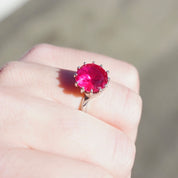 Vintage 10K White Gold Ruby Cocktail Ring, Deco Spiral Setting Gold Ring With Bright Red Stone, Beautiful Raised Stone Ring Set In Gold