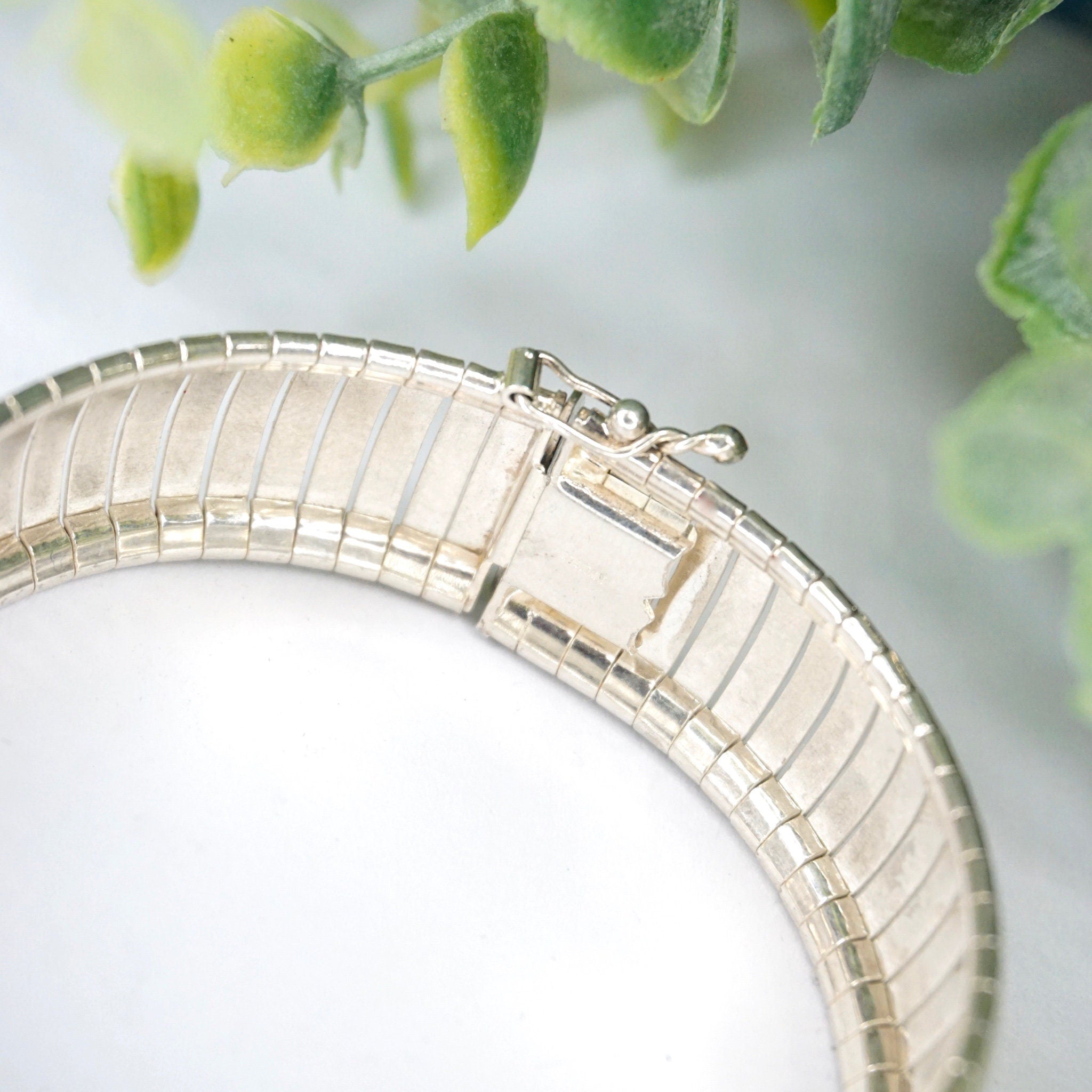 Vintage Sterling Silver Omega Bracelet, Thick Silver Omega Bracelet, Minimalist Sterling Jewelry, Made In Italy, 925