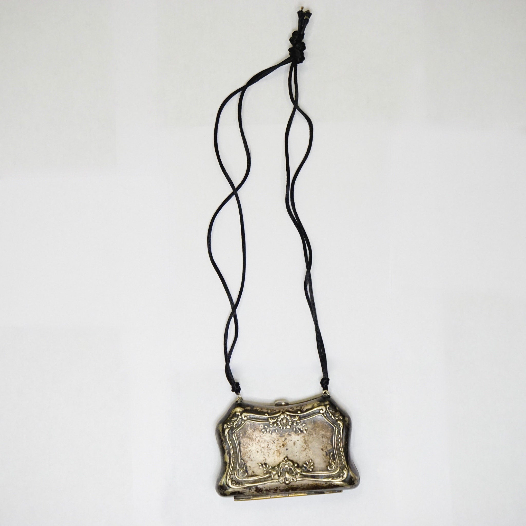Vintage German Sterling Silver Coin Purse, Art Nouveau Silver Dance Purse, Small Sterling Silver Purse With Embossed Floral Details, 925