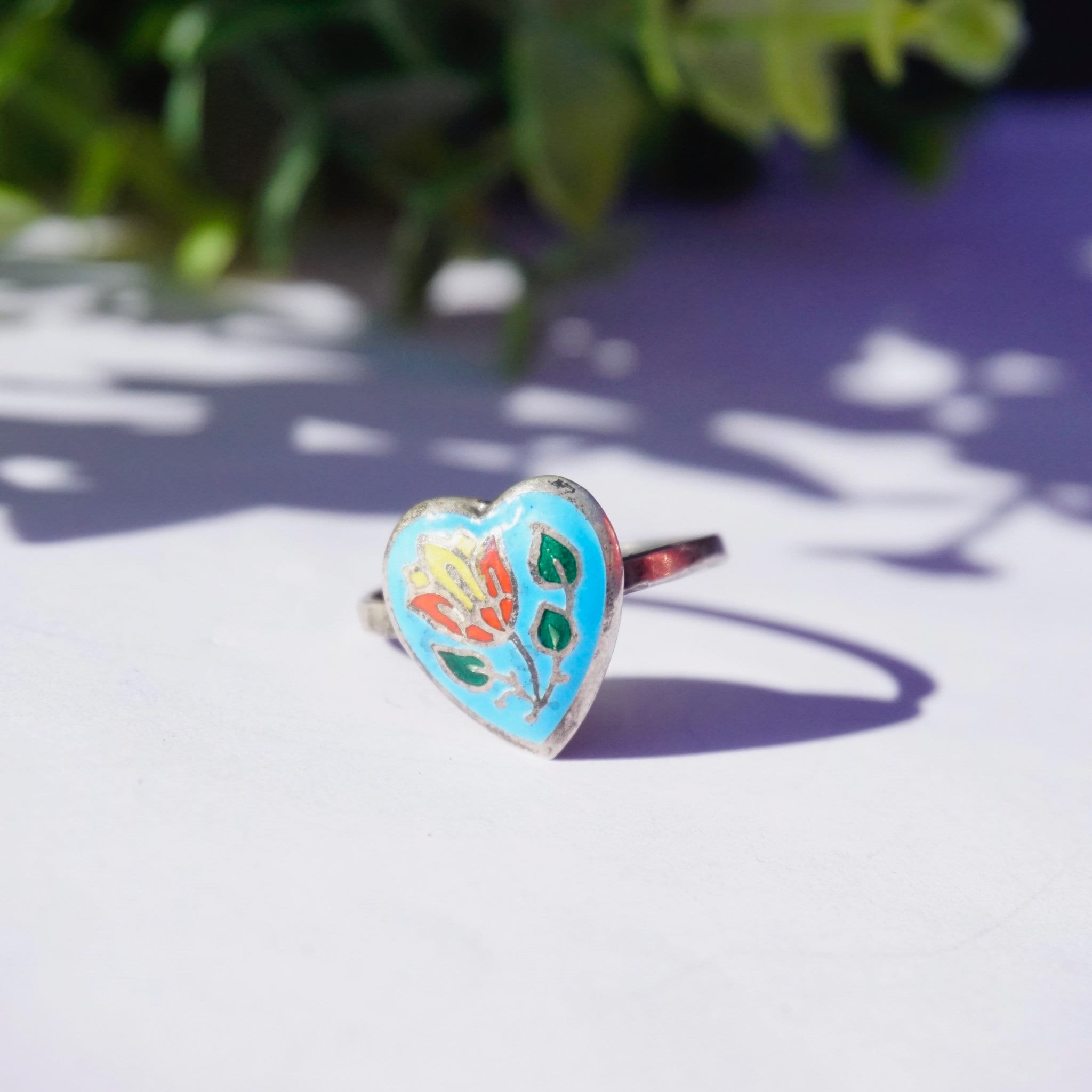 Vintage Sterling Silver Siam Enamel Heart Ring, Blue Enamel Ring With Inlaid Flower, Silver Heart Ring With Flower Design, Thailand Sterling