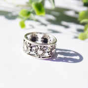 Vintage Sterling Silver Daisy Flower Ring, Silver Flower Cut Out Band Ring, Minimalist Sterling Silver Daisy Ring, 925 Jewelry