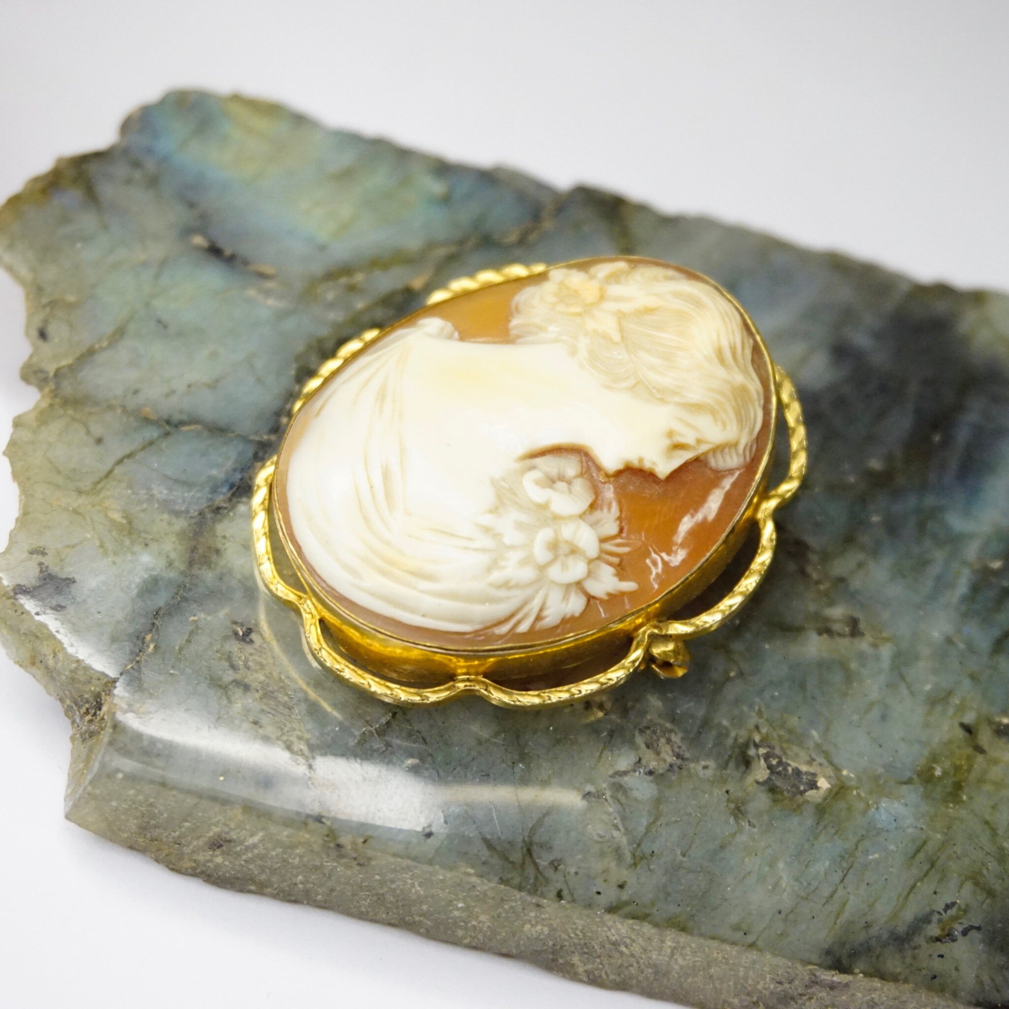 Vintage 10K Gold Filled Cameo Brooch, Beautiful Cameo With Detailed Carving Of A Women With Flowers, 1/20 10K AMCO Shell Cameo Brooch
