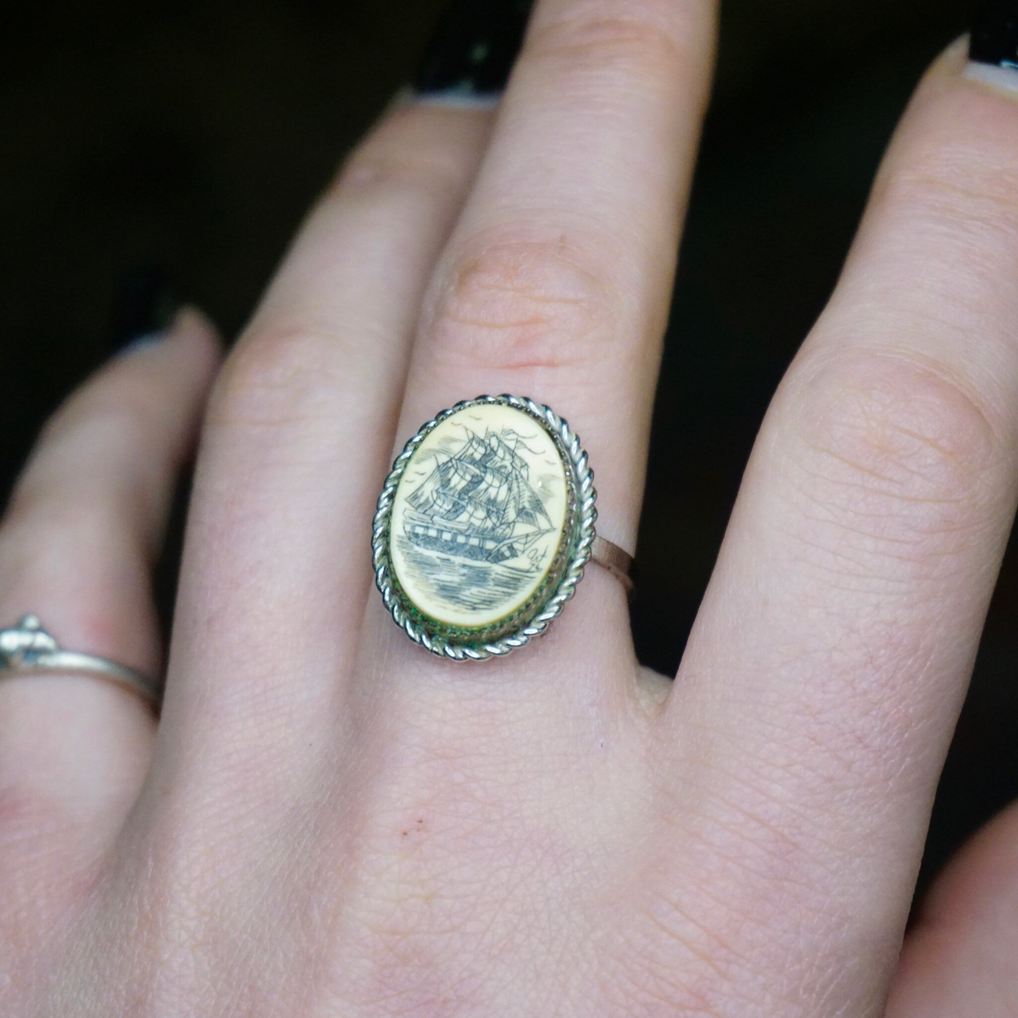 Vintage Sterling Silver Scrimshaw Ring, Carved Ship Ring With Woven Silver, Adjustable Sterling Silver Ring, Scrimshaw Jewelry, 925