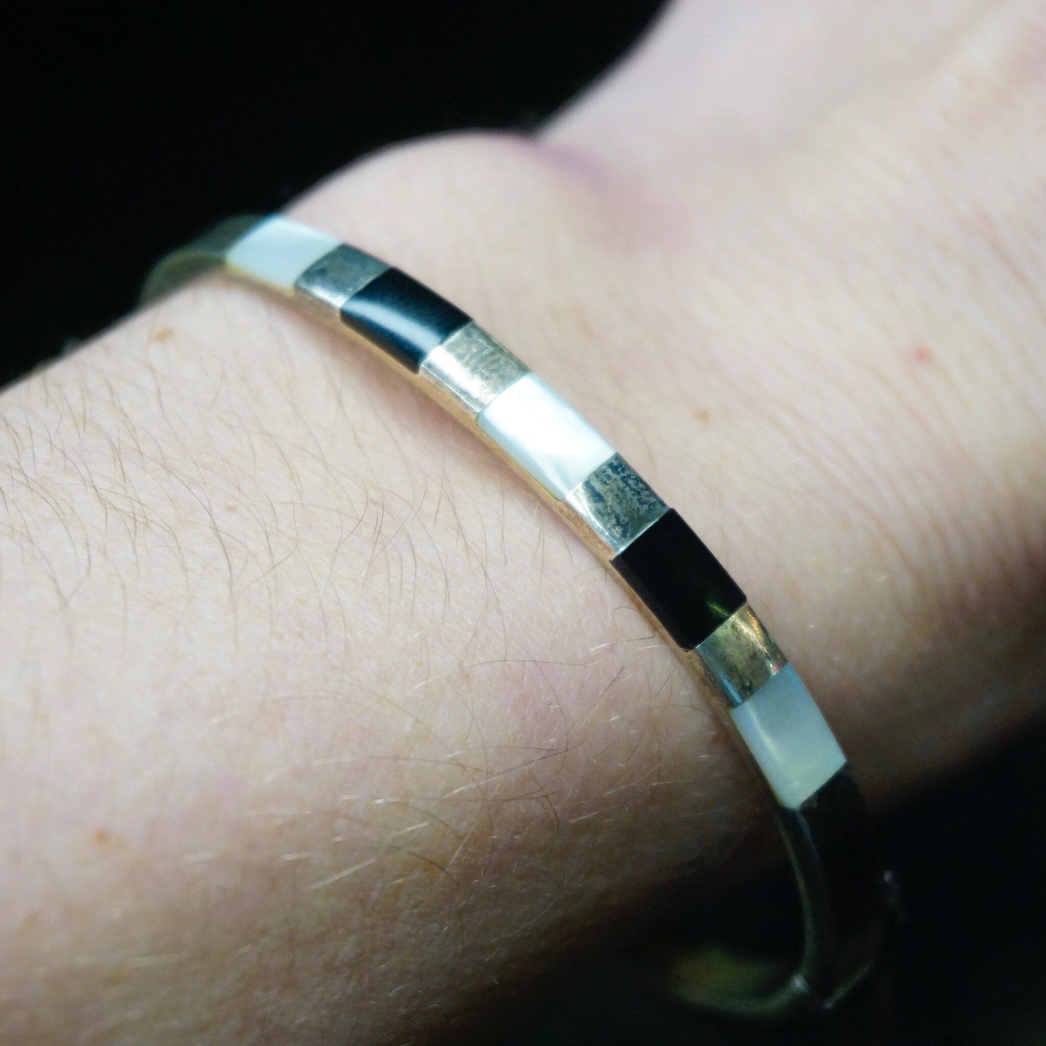 Vintage Sterling Silver Bangle With Inlaid Onyx and Mother Of Pearl, Minimalist Jewelry, 925A
