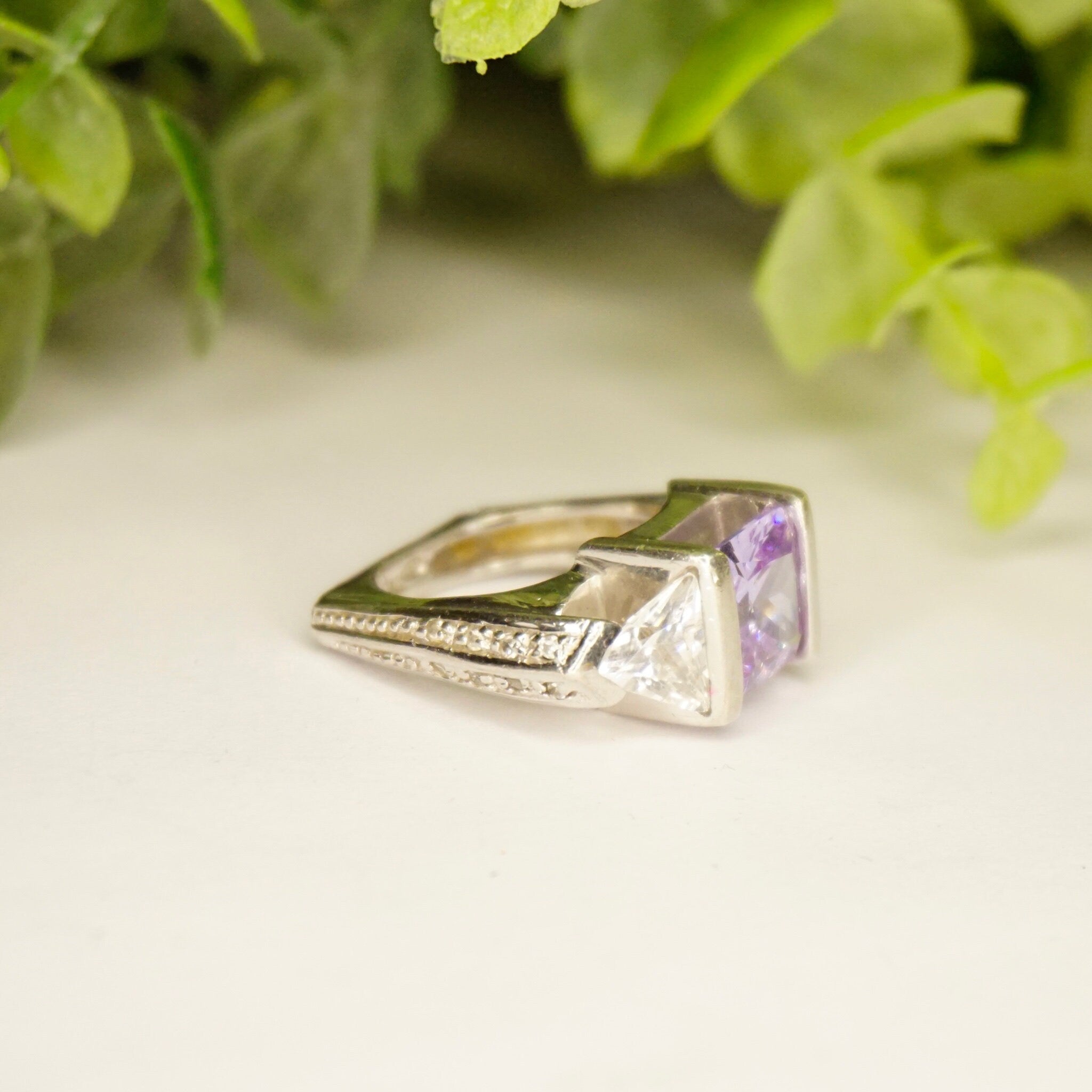Vintage Sterling Silver 3-Stone Ring, Princess Cut Purple Glass With Flanking Triangle Cut Glass, Square Silver Trellis Ring, 925 Jewelry