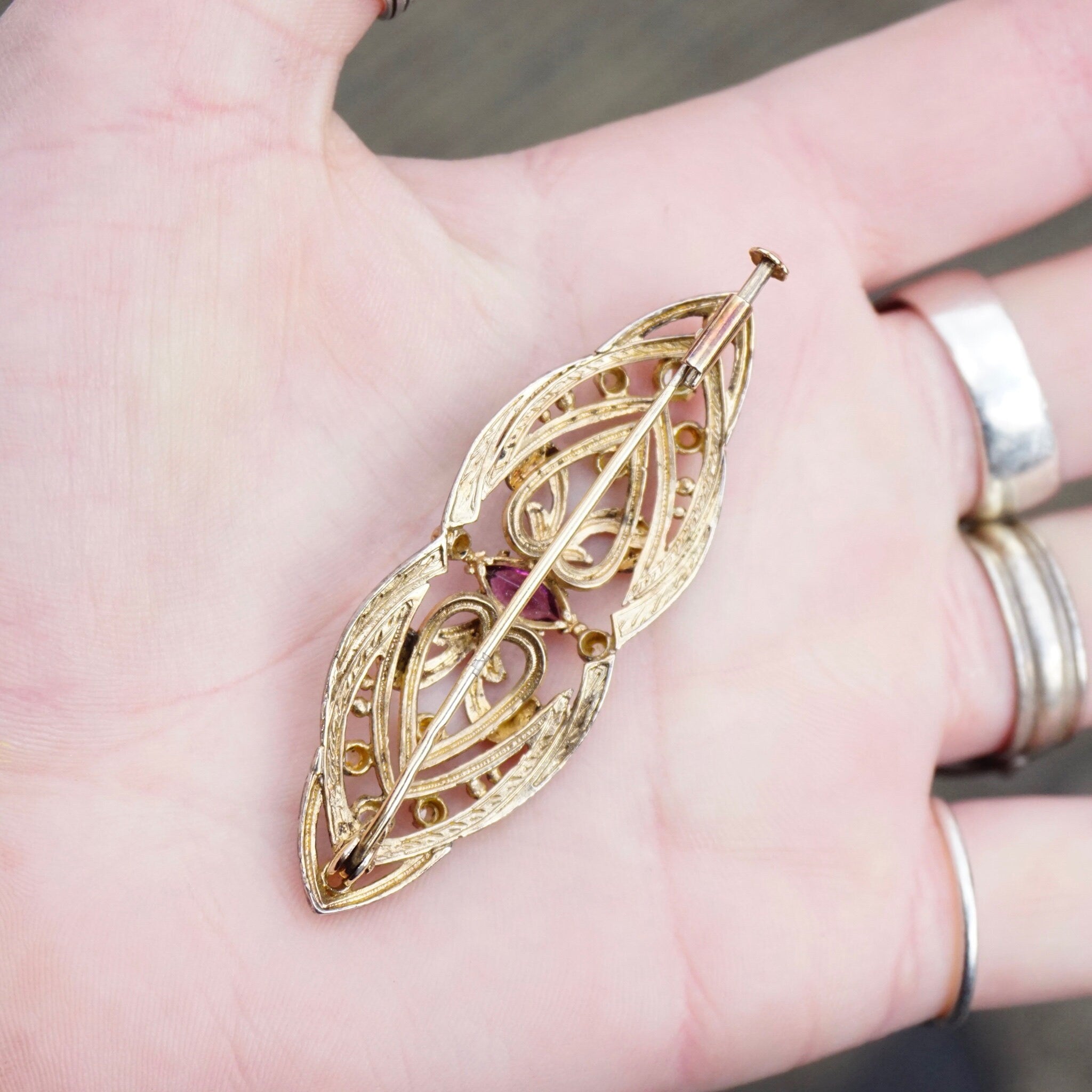 Vintage Two-Tone Silver Filigree Brooch, Art Deco Pin With Purple Stone And Gold Details, Embellished Silver And Gold Brooch, 925 Jewelry