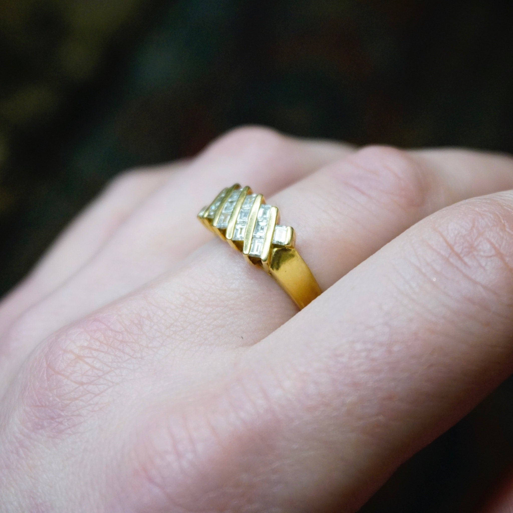 Vintage 18K Gold Ring With Baguette Diamonds, Beautiful Gold Ring With Inlaid Diamonds, Gold Ring With 14 Baguette Cut Diamonds, 750 Jewelry