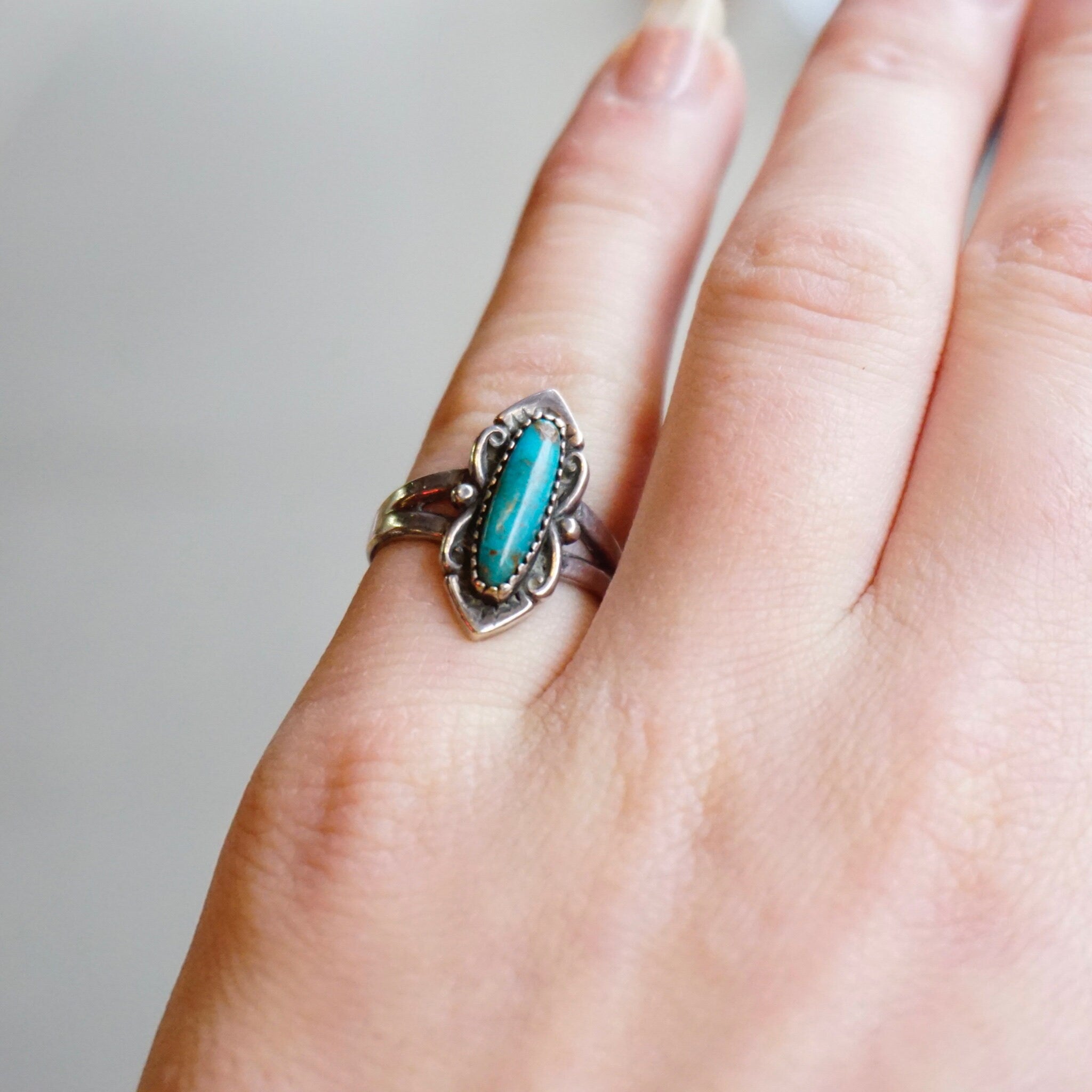 Vintage Native American Turquoise Sterling Silver Ring, Petite Silver Ring With Natural Turquoise Stone, 925 Jewelry