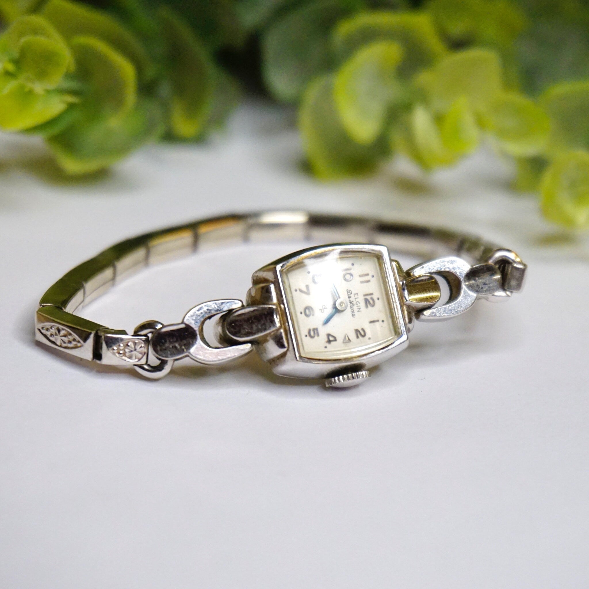Vintage Elgin De Luxe 10K GF Ladies Watch, Petite White Gold Watch With Stretch Band, Manual 17 Jewel Movement Watch, Working Condition
