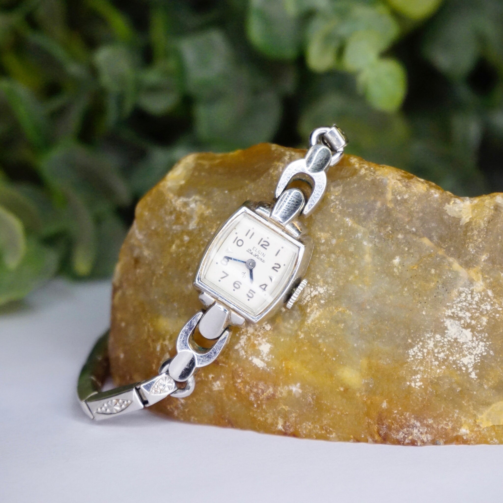 Vintage Elgin De Luxe 10K GF Ladies Watch, Petite White Gold Watch With Stretch Band, Manual 17 Jewel Movement Watch, Working Condition