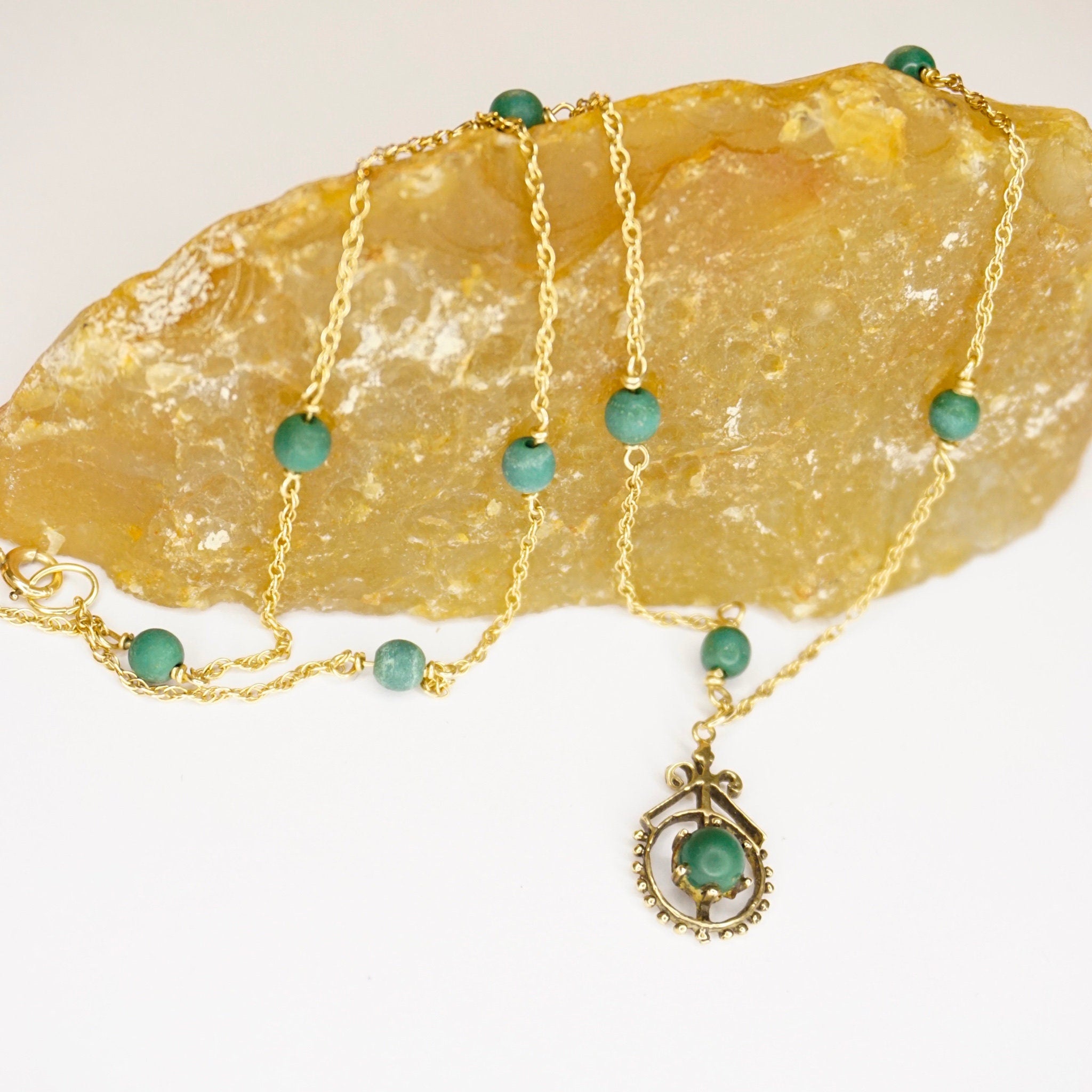 Vintage 14K Gold Malachite Station Necklace, Beautiful Gold Necklace With Malachite Beads and Pendant, 14K Gold Pendant Malachite Necklace