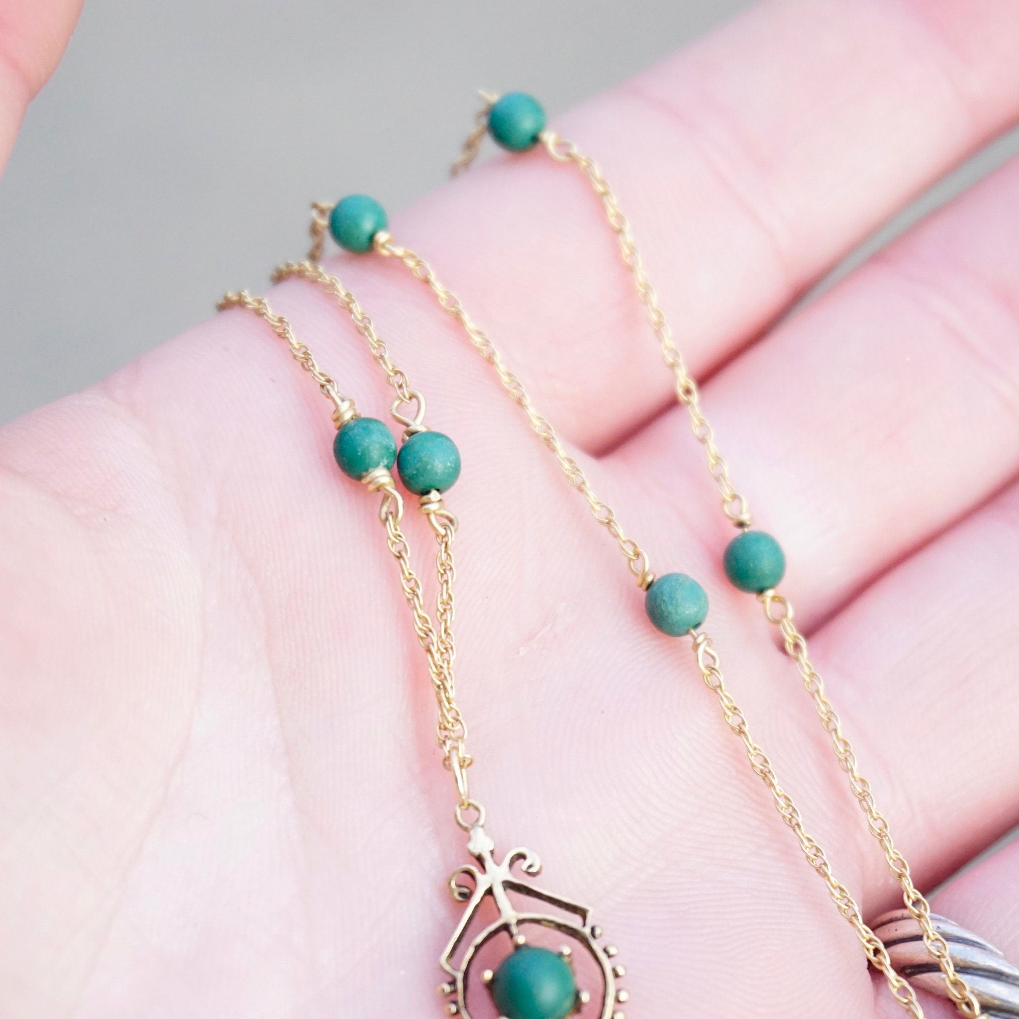 Vintage 14K Gold Malachite Station Necklace, Beautiful Gold Necklace With Malachite Beads and Pendant, 14K Gold Pendant Malachite Necklace
