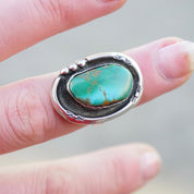 Vintage Native American Silver Turquoise Ring, Beautiful Turquoise Ring With Silver Detail, Hammered Silver Ring With Natural Turquoise, 925