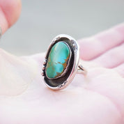 Vintage Native American Silver Turquoise Ring, Beautiful Turquoise Ring With Silver Detail, Hammered Silver Ring With Natural Turquoise, 925