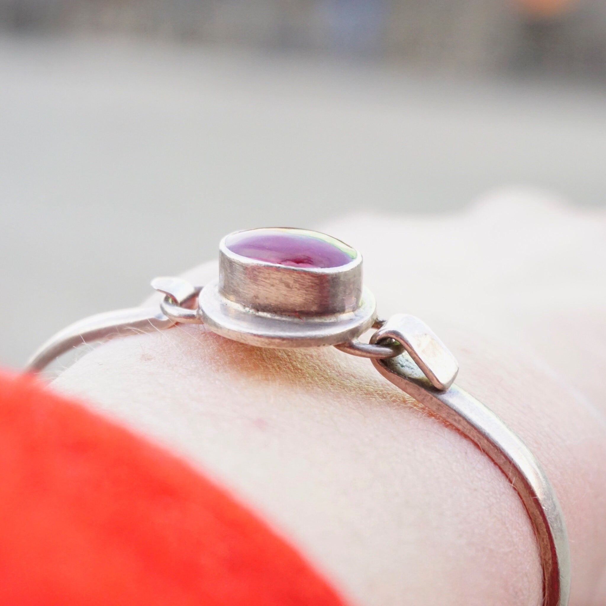 Vintage Red Jasper Sterling Silver Hinged Bangle, Silver Bracelet With Dark Red Stone, Modernist Silver Bangle Made In Mexico, 925 Jewelry
