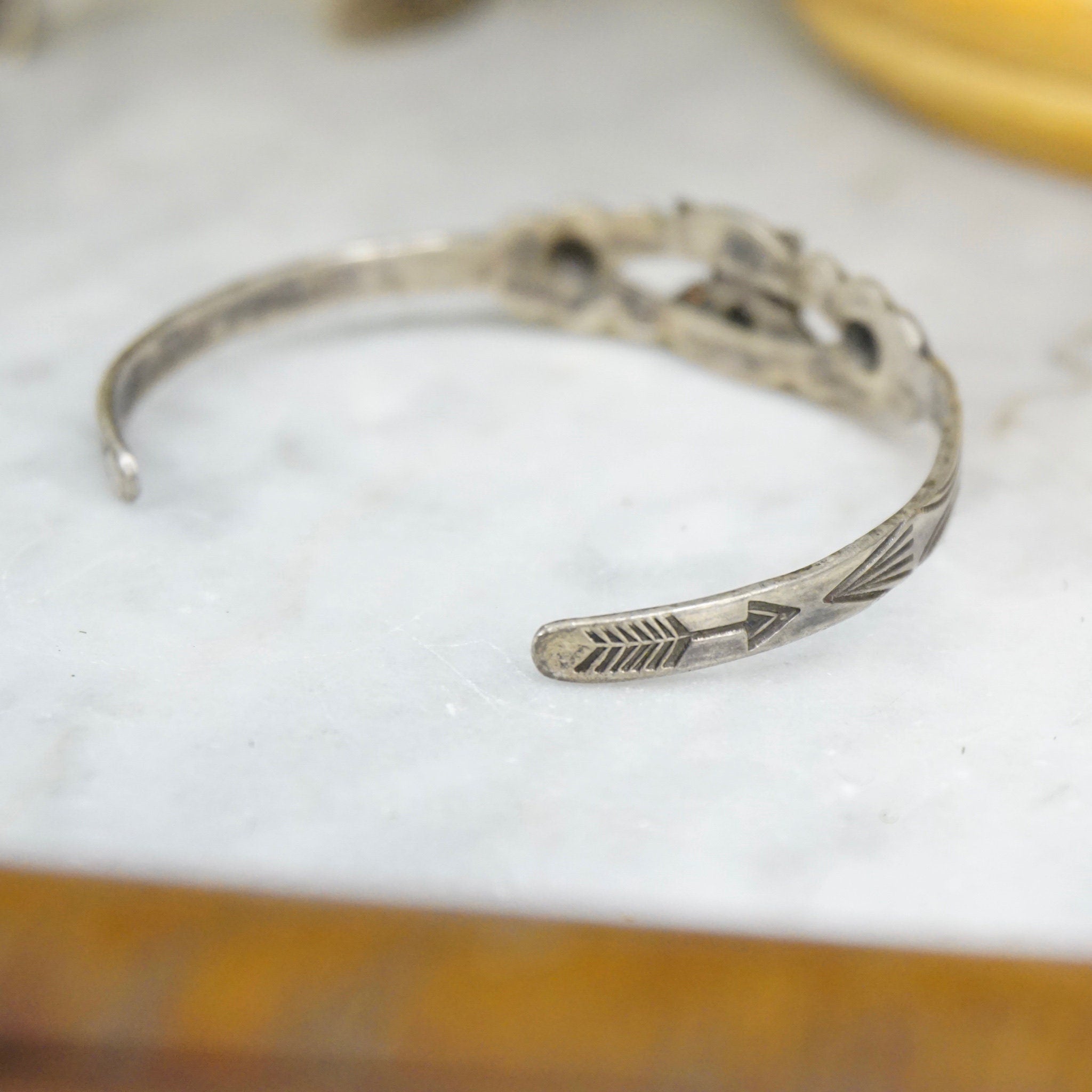Vintage Coin Silver Turquoise Cuff Bracelet, Petite Silver Bracelet Beautiful Hammered Details, Natural Turquoise, Old Pawn Jewelry