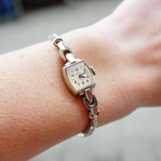 Vintage Elgin De Luxe 10K GF Ladies Watch, Petite White Gold Watch With Stretch Band, Manual 17 Jewel Movement Watch, Working Condition