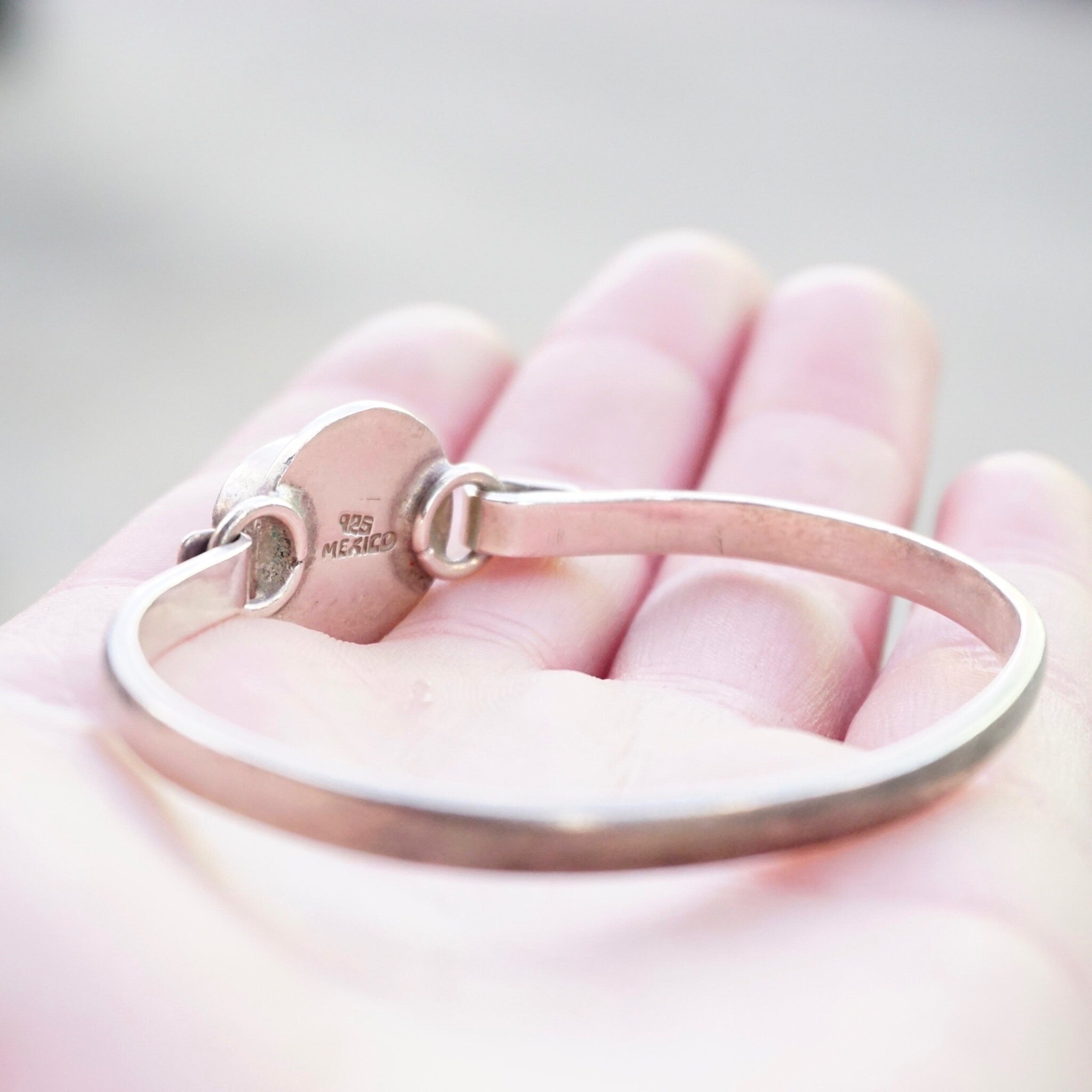 Vintage Red Jasper Sterling Silver Hinged Bangle, Silver Bracelet With Dark Red Stone, Modernist Silver Bangle Made In Mexico, 925 Jewelry